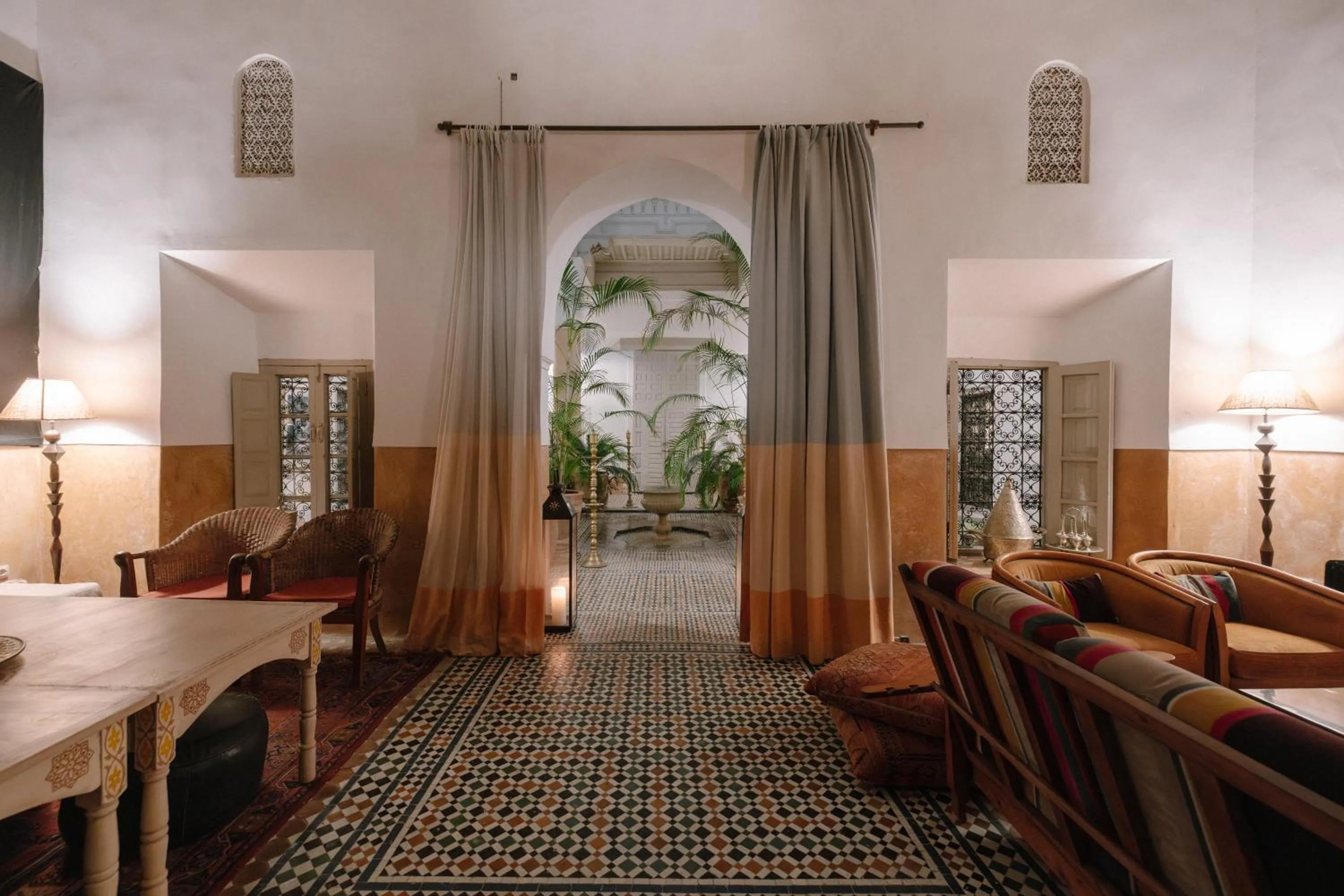Communal lounge/ TV room, Bed in Dar Lalla F'dila
