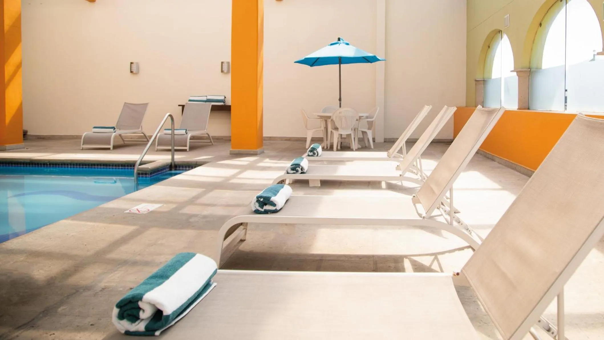 Swimming pool in Holiday Inn Orizaba by IHG