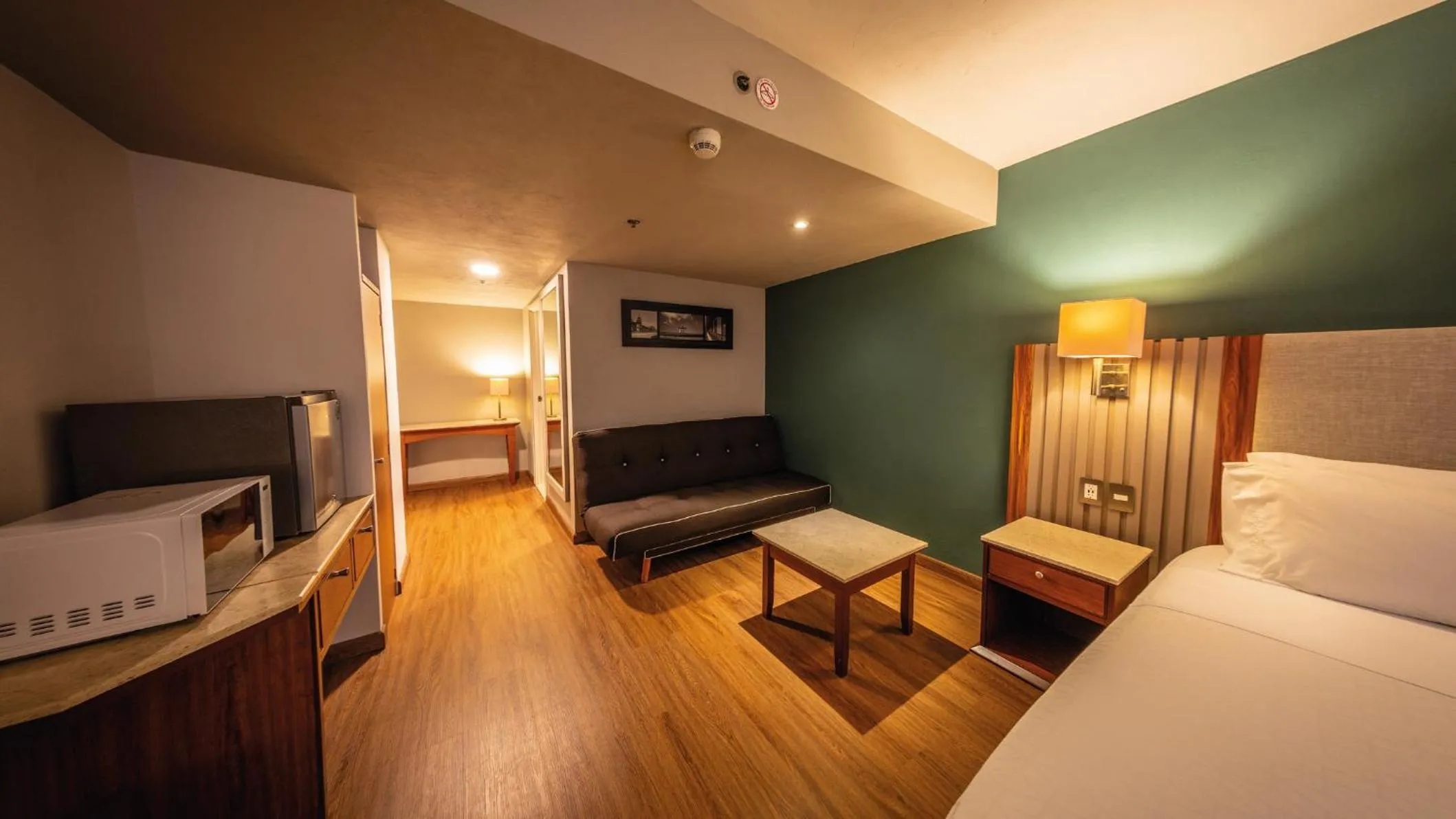 Photo of the whole room, Bed in Holiday Inn Orizaba by IHG