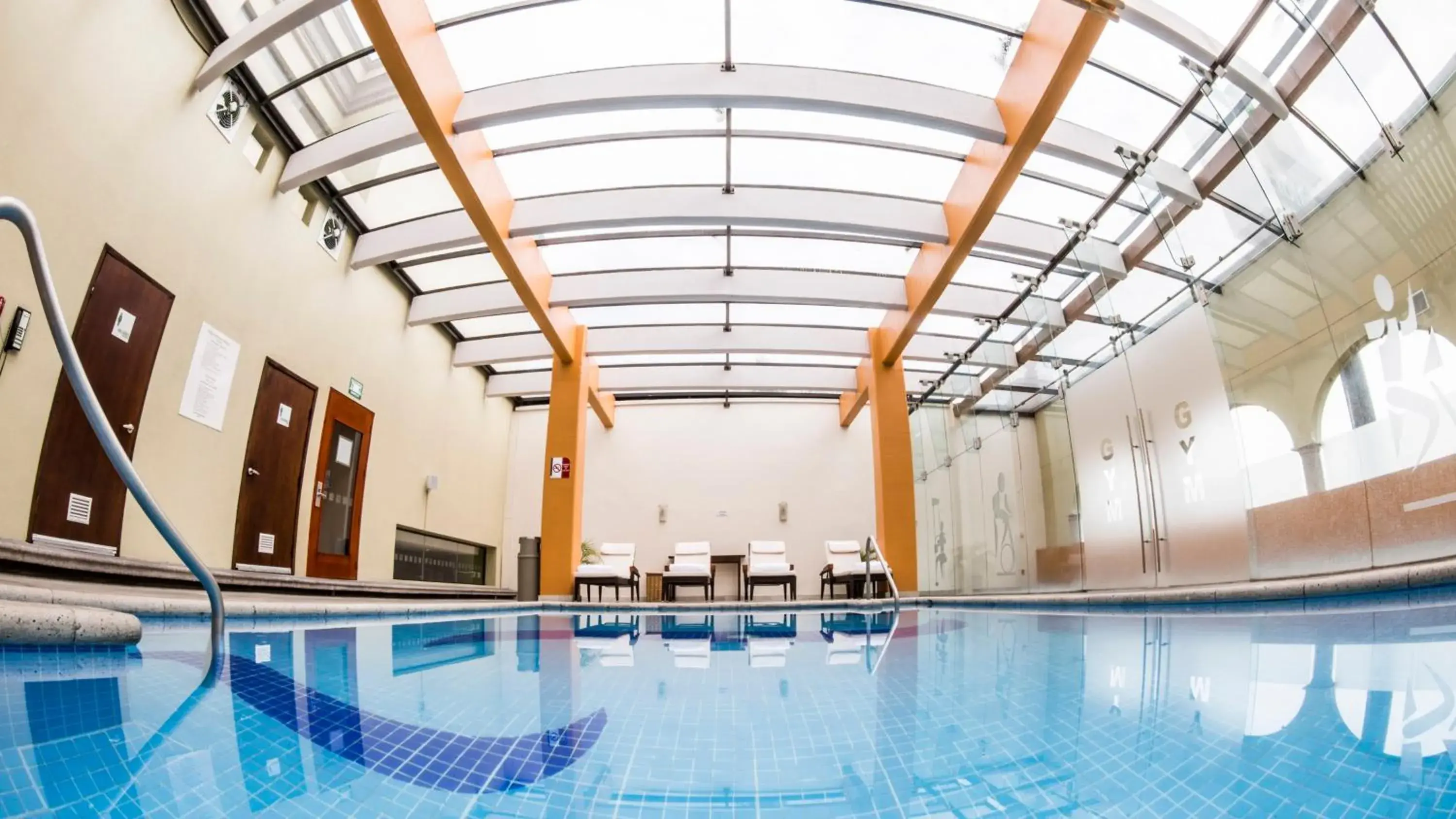 Swimming pool in Holiday Inn Orizaba by IHG Swimming pool in Holiday Inn Orizaba by IHG