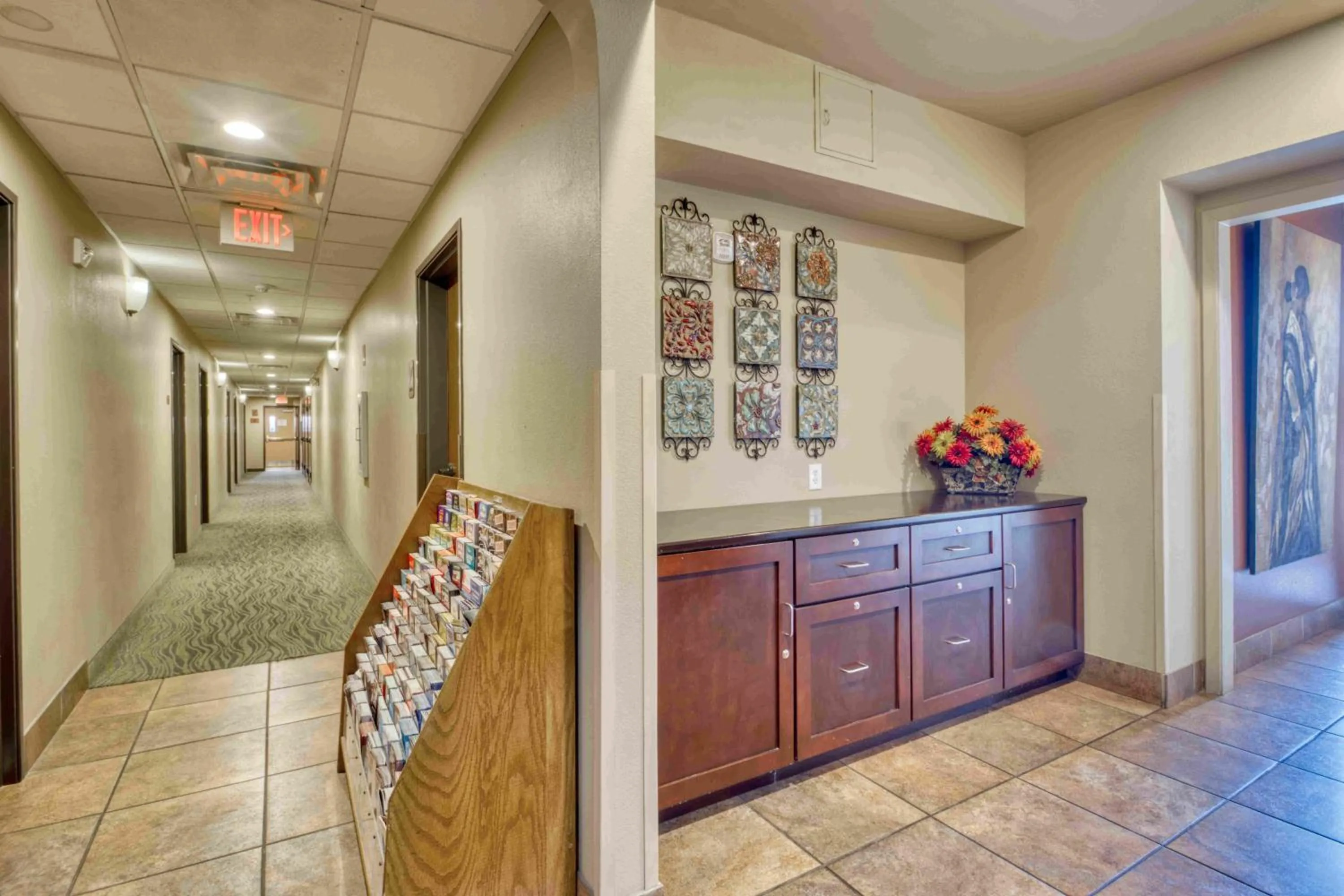 Lobby or reception in La Hacienda Inn near Alamodome & Riverwalk