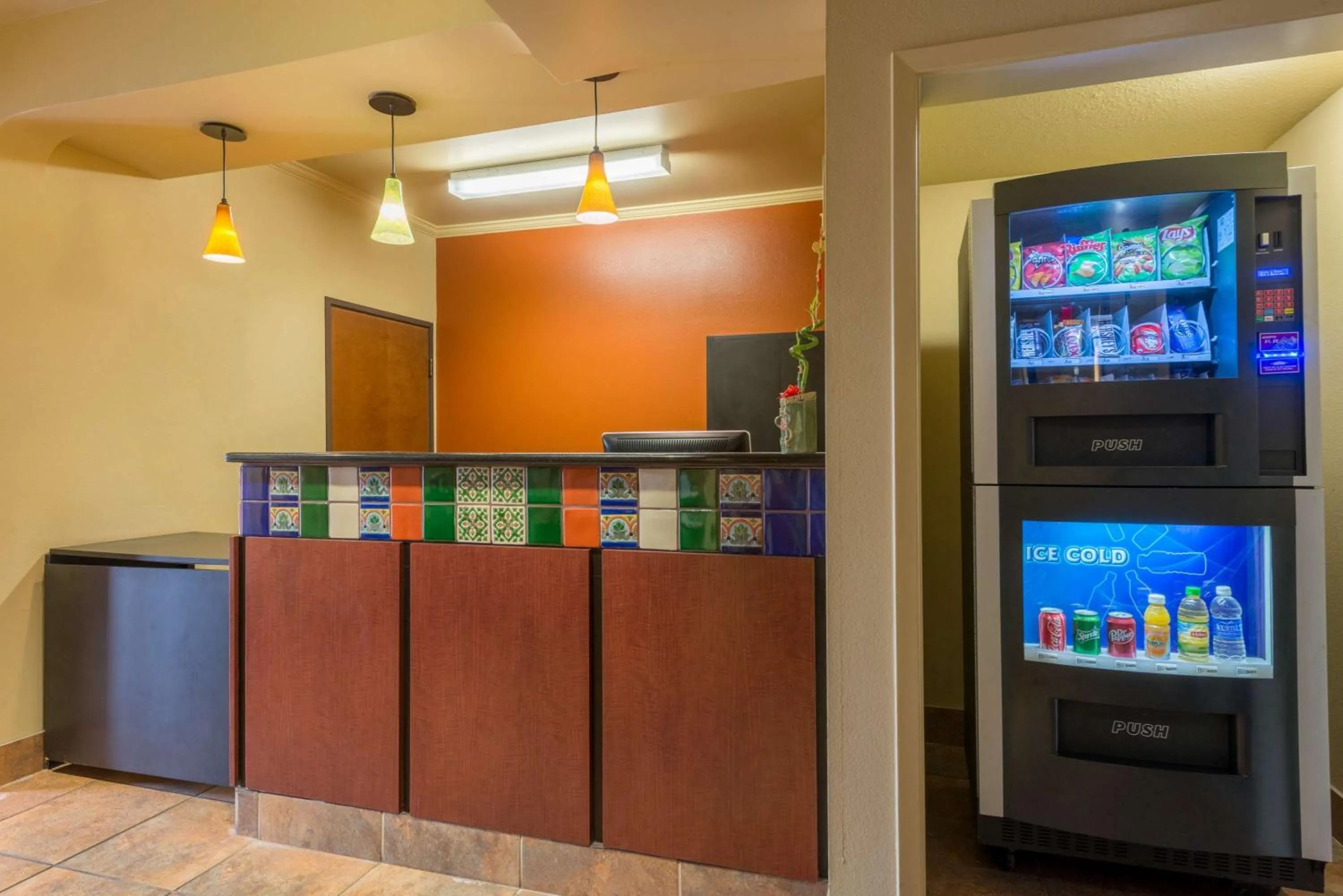 Lobby or reception in La Hacienda Inn near Alamodome & Riverwalk