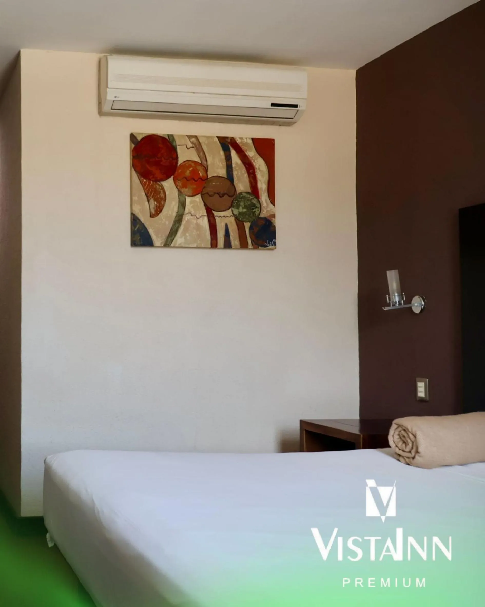 Bed in Hotel Vista Inn Premium