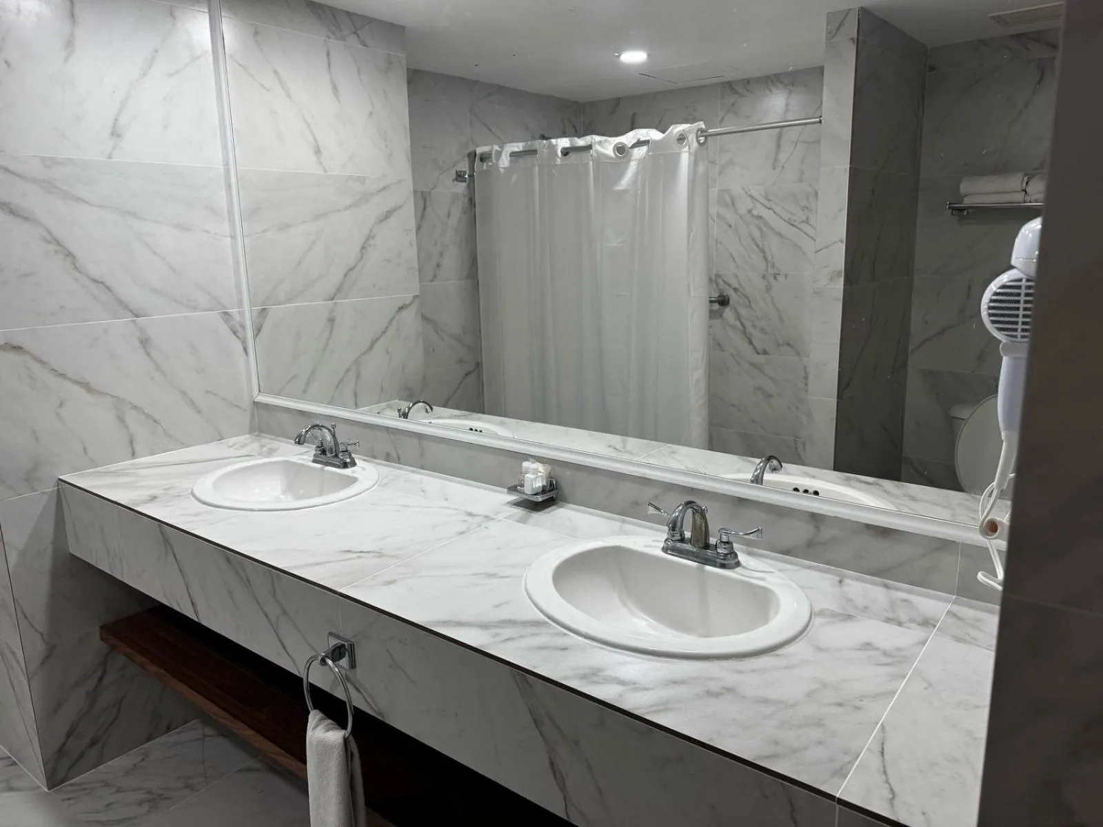 Bathroom in Hotel Vista Inn Premium