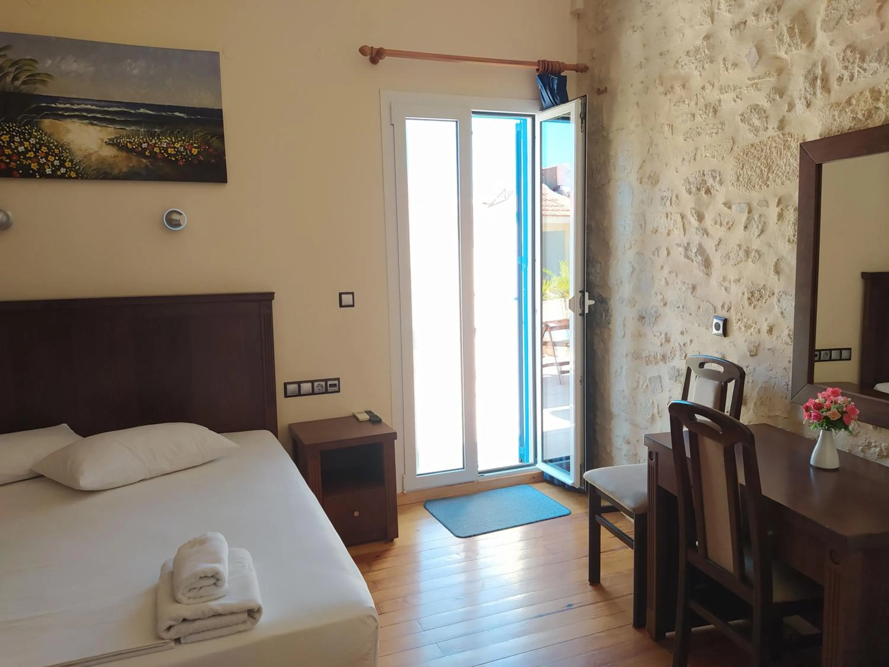 Bed in Sea Front Old Town