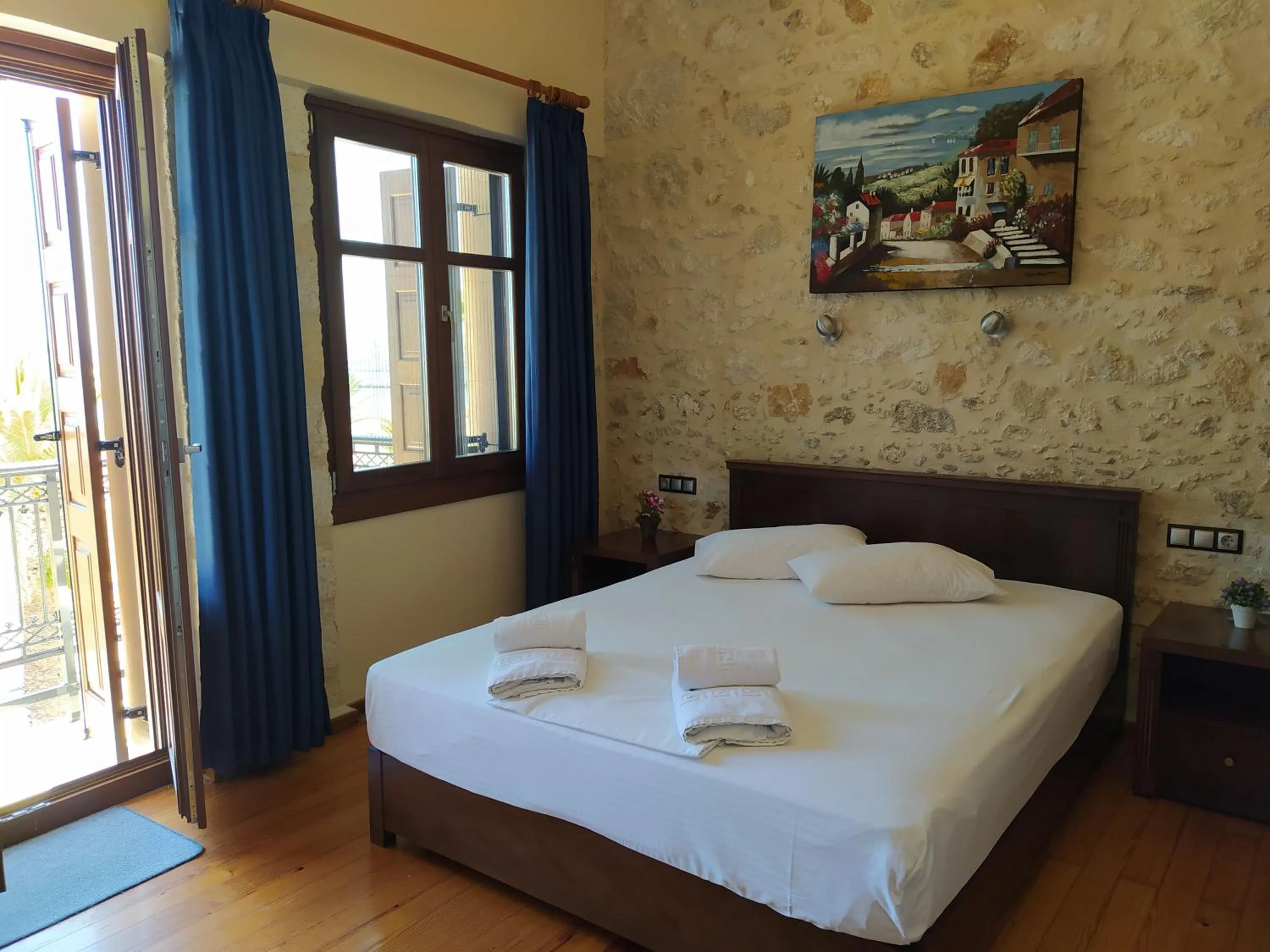 Bed in Sea Front Old Town