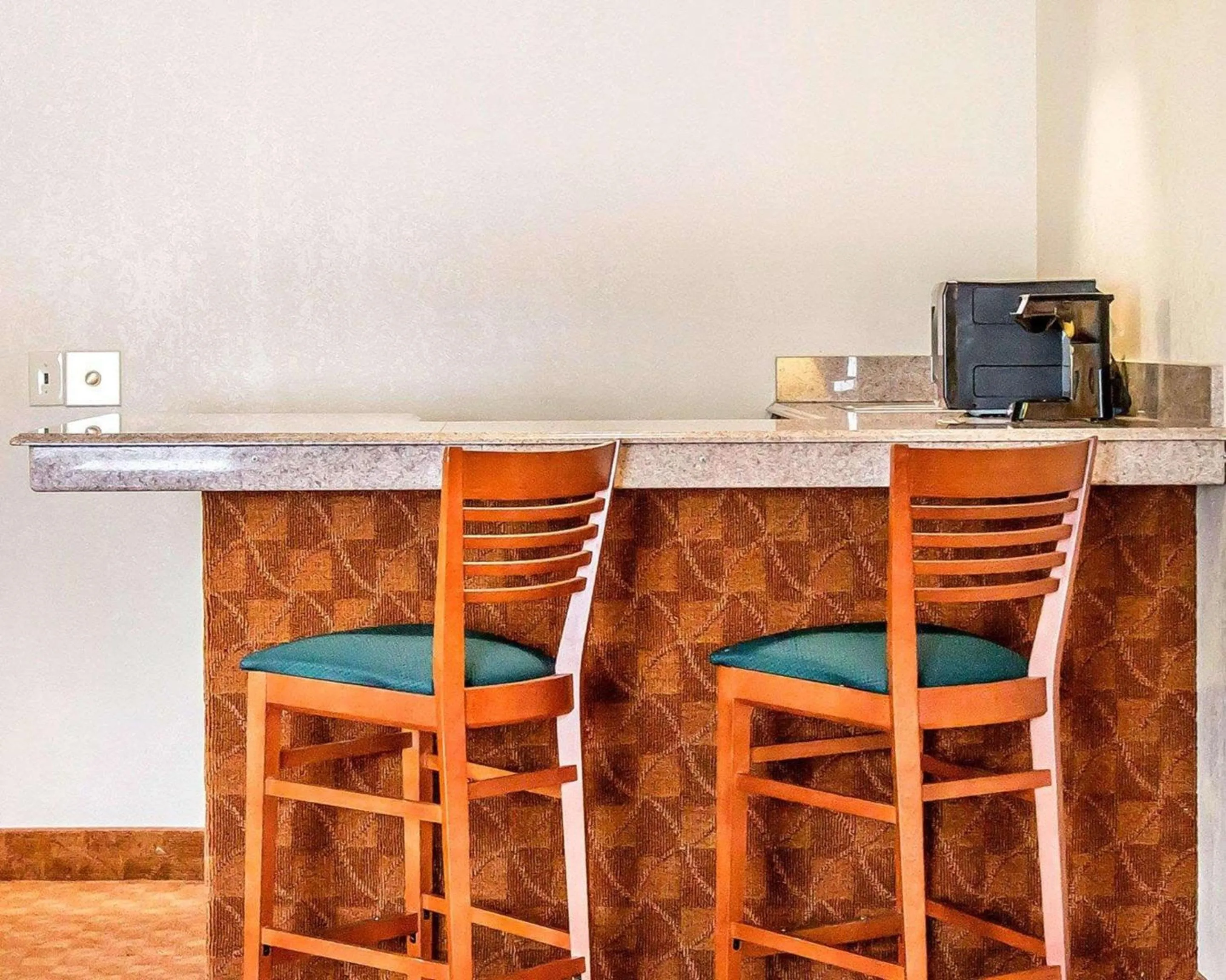 Bedroom in Quality Inn