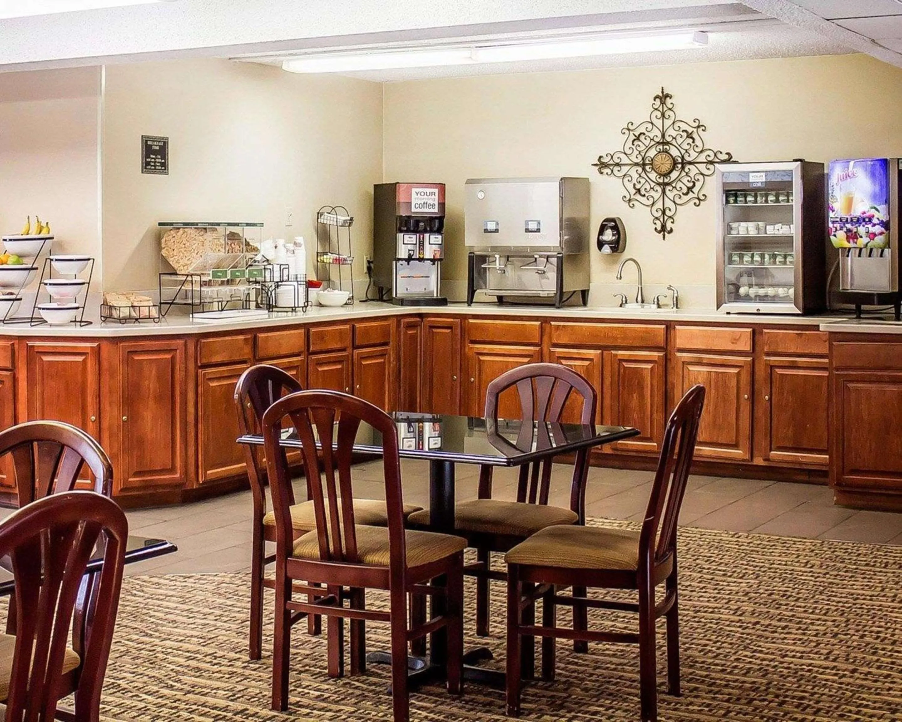 Breakfast in Quality Inn