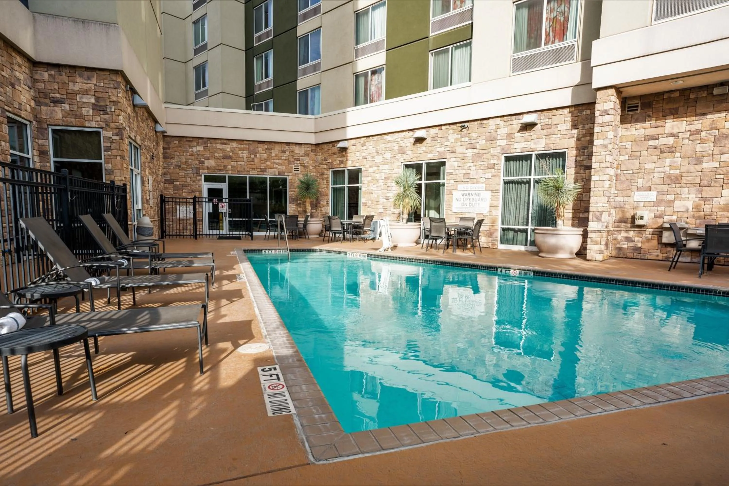 Swimming pool in Springhill Suites by Marriott San Antonio Alamo Plaza/Convention Center