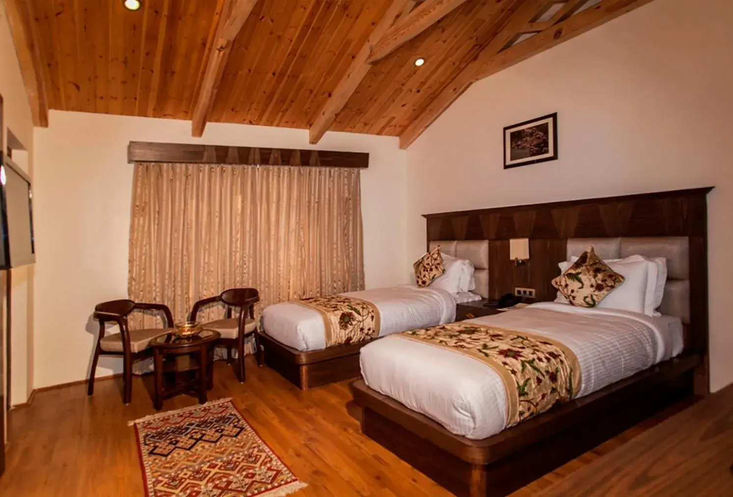 Property building, Bed in Lemon Tree Hotel Srinagar Property building, Bed in Lemon Tree Hotel Srinagar