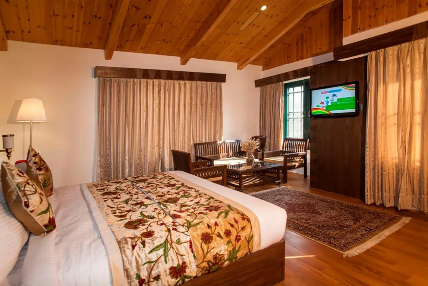 Photo of the whole room, Bed in Lemon Tree Hotel Srinagar Photo of the whole room, Bed in Lemon Tree Hotel Srinagar