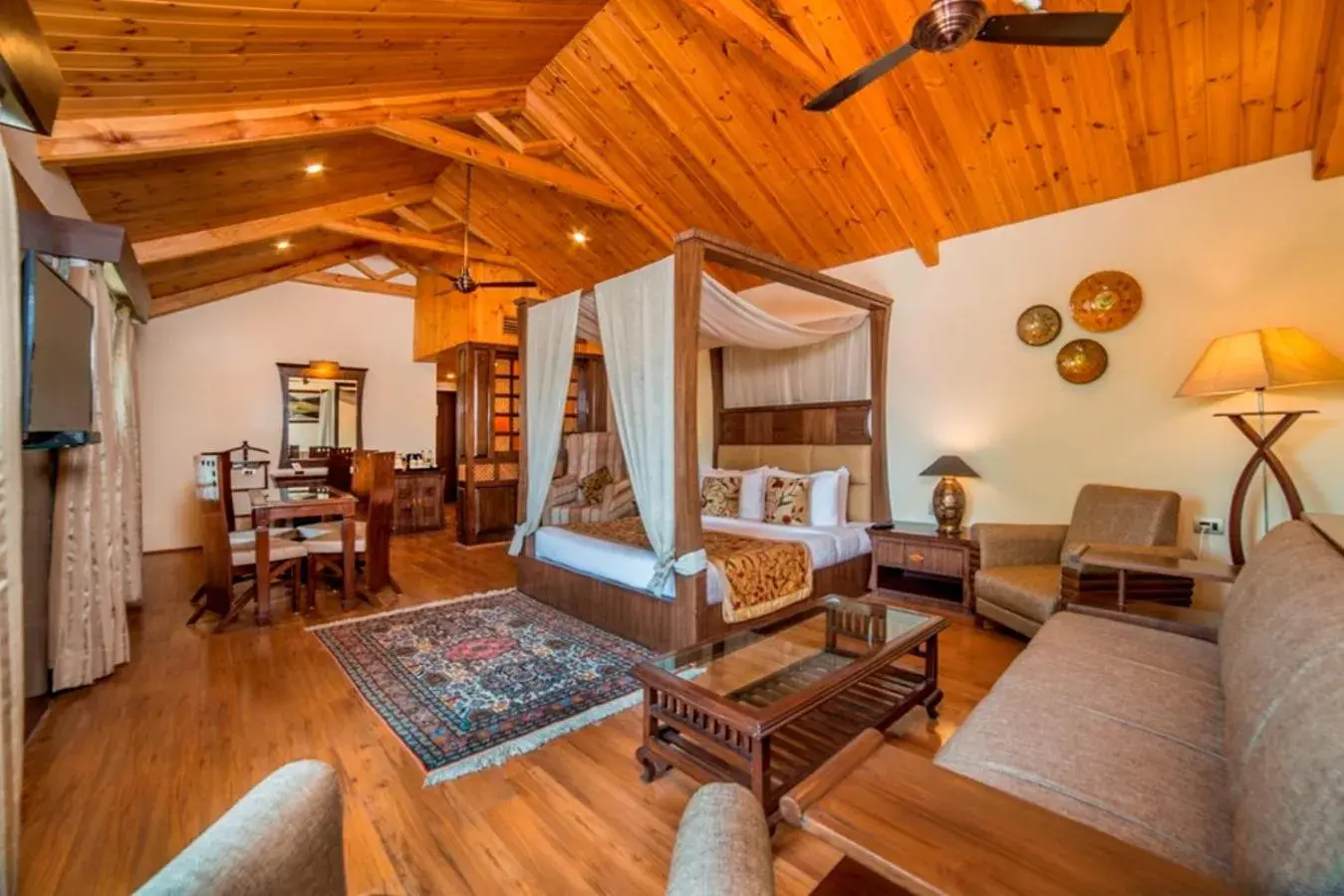 Living room in Lemon Tree Hotel Srinagar Living room in Lemon Tree Hotel Srinagar