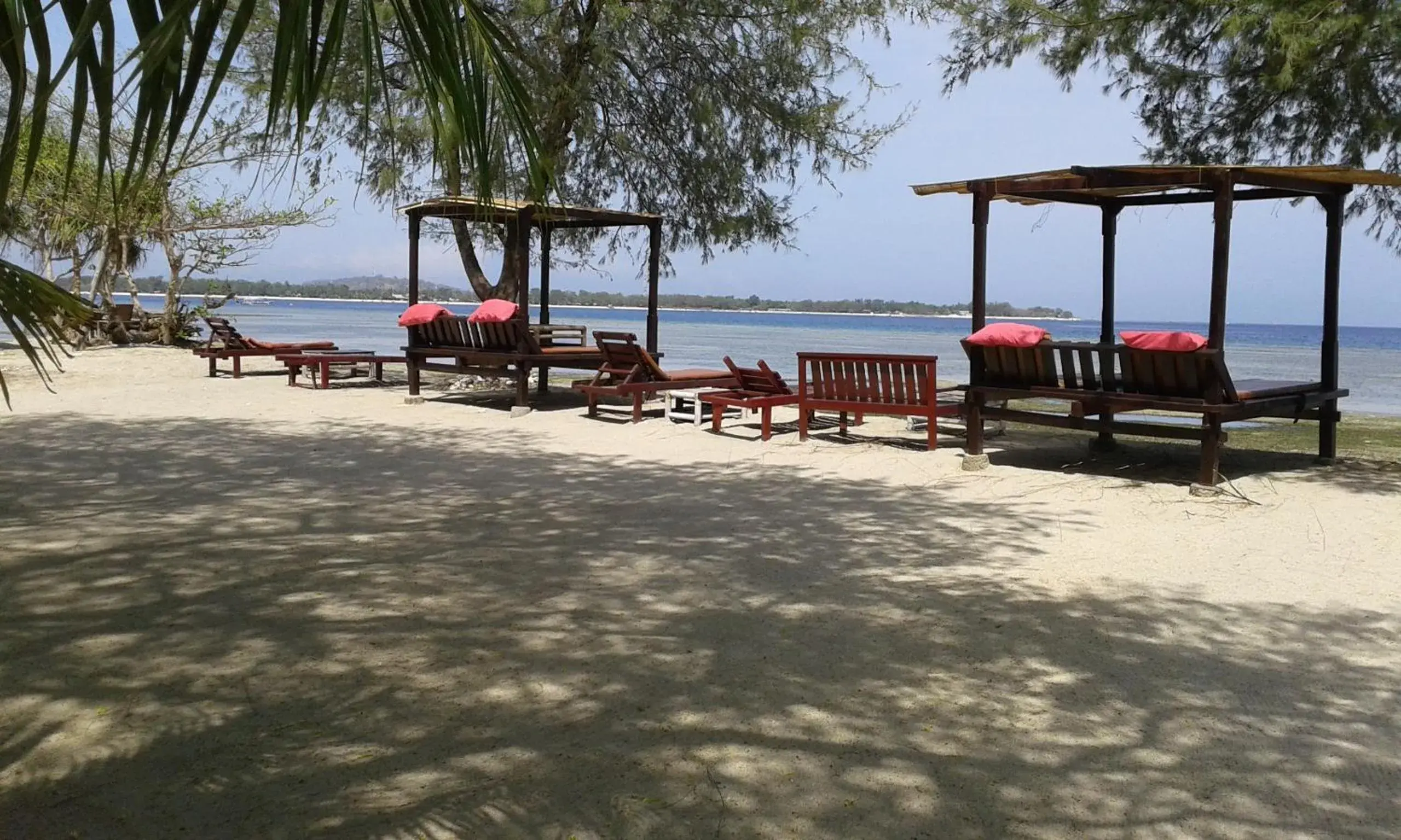 Property building in Nusa Indah Bungalows Property building in Nusa Indah Bungalows