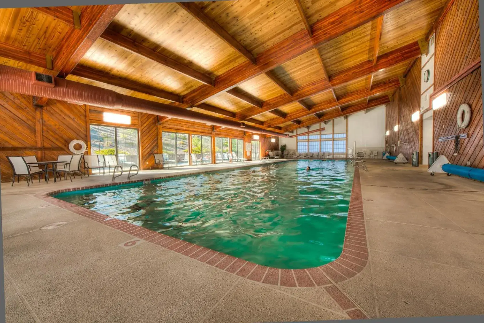 Swimming pool in Stoneridge Resort Swimming pool in Stoneridge Resort