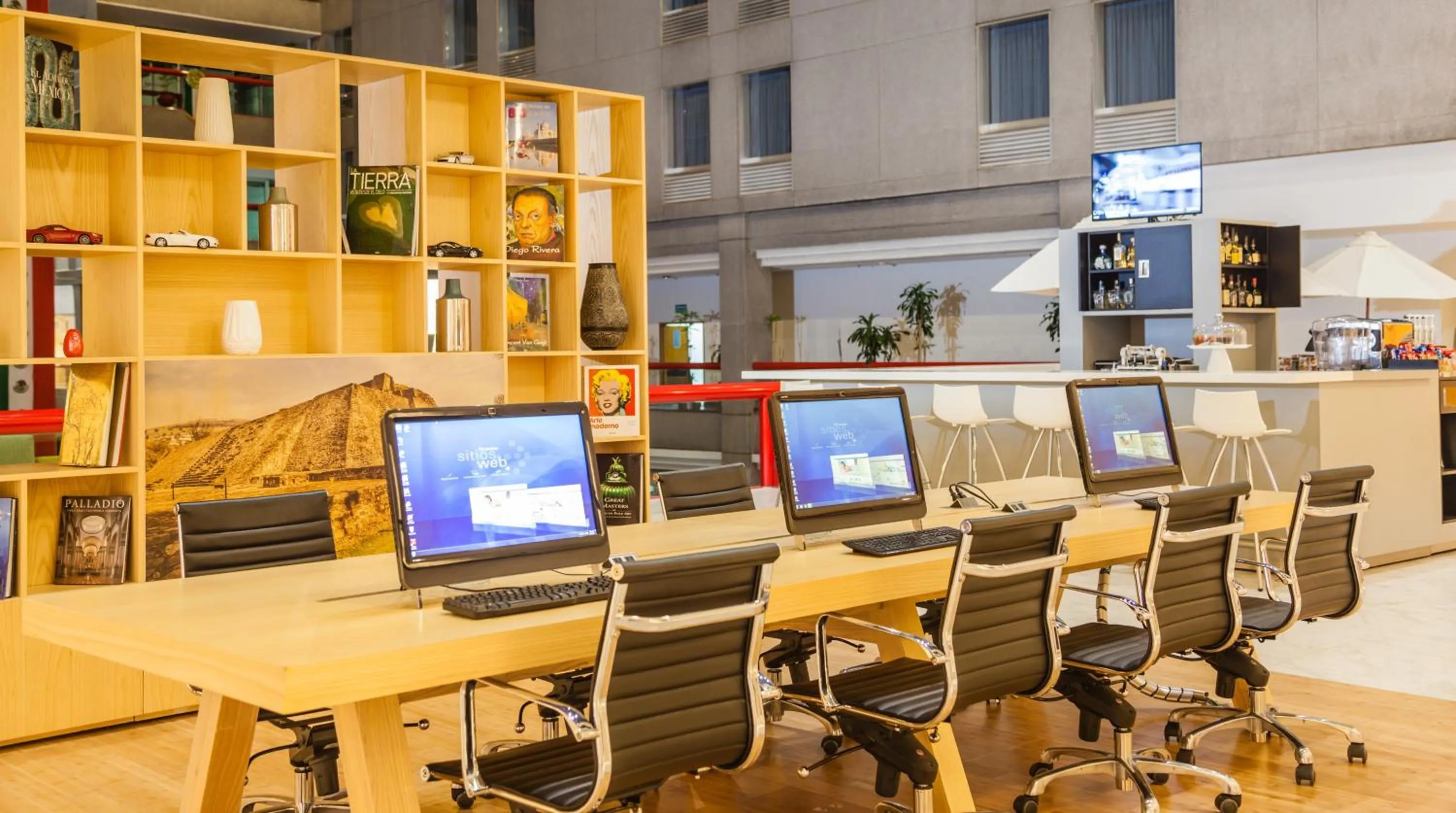 Business facilities in Fiesta Inn Tlalnepantla