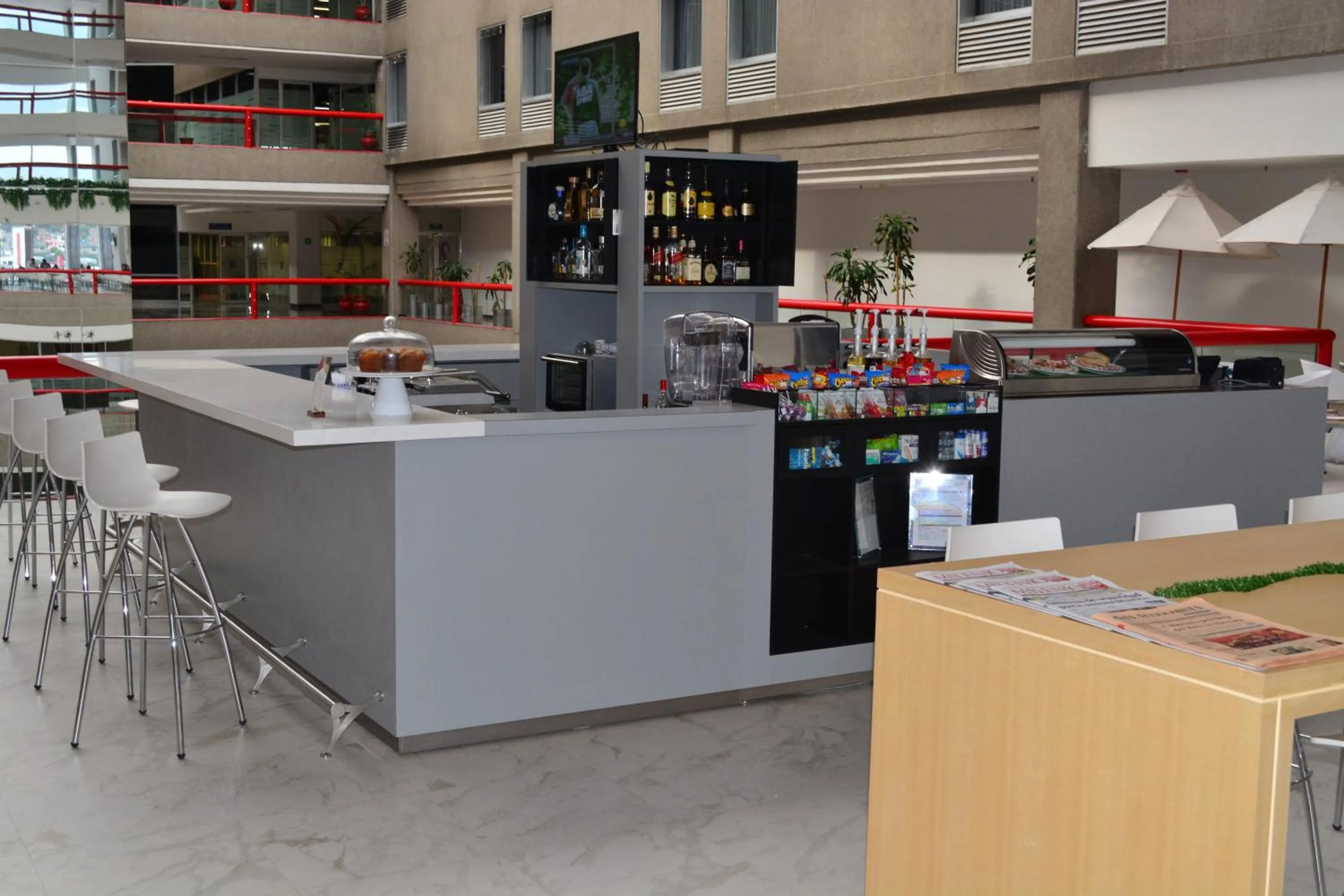 Lounge or bar in Fiesta Inn Tlalnepantla