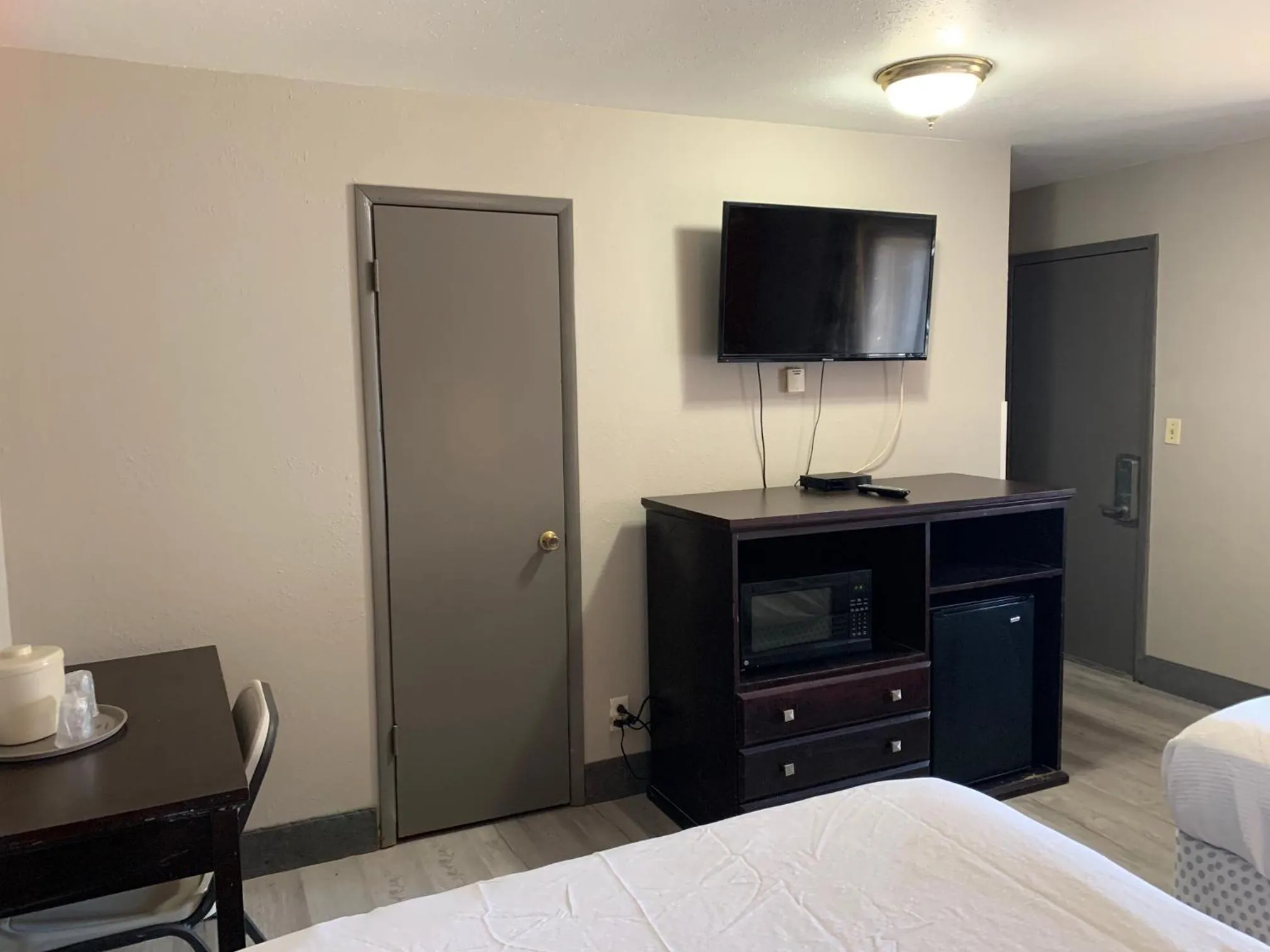 Bed in Stadium View Inn