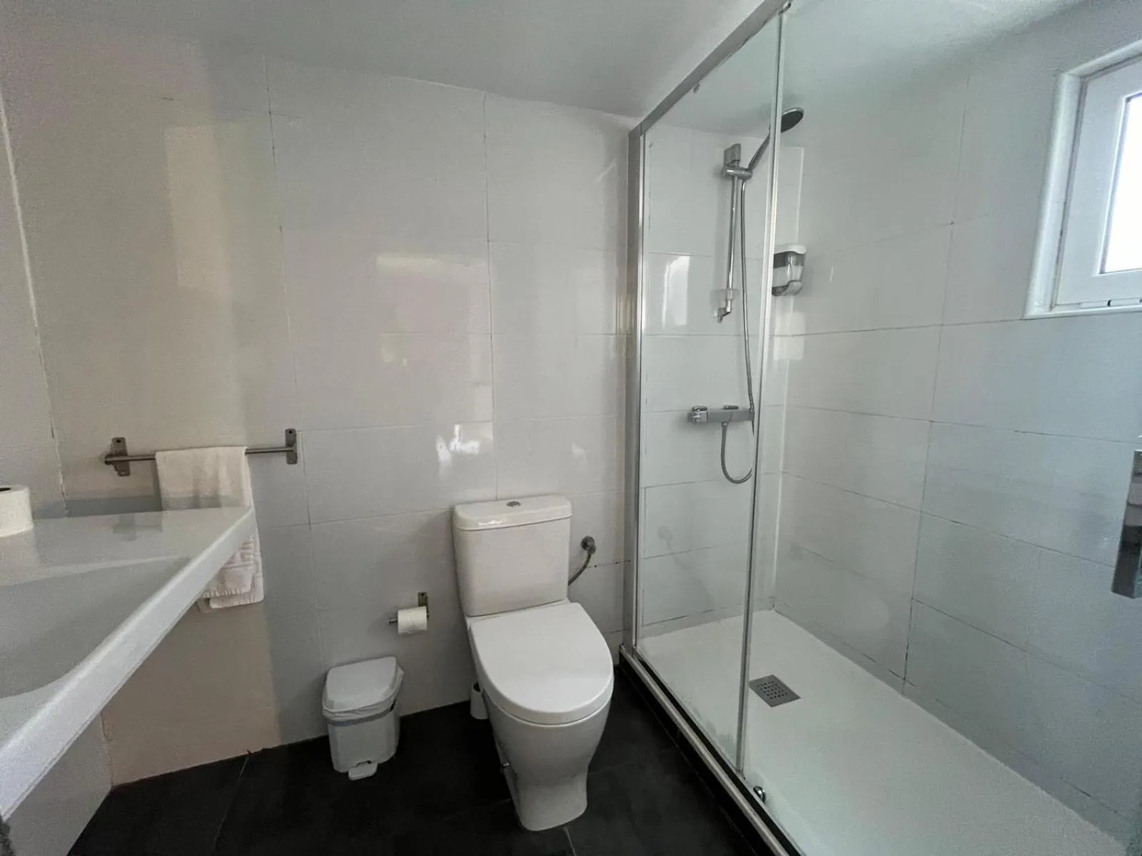 Bathroom in Hello Feria