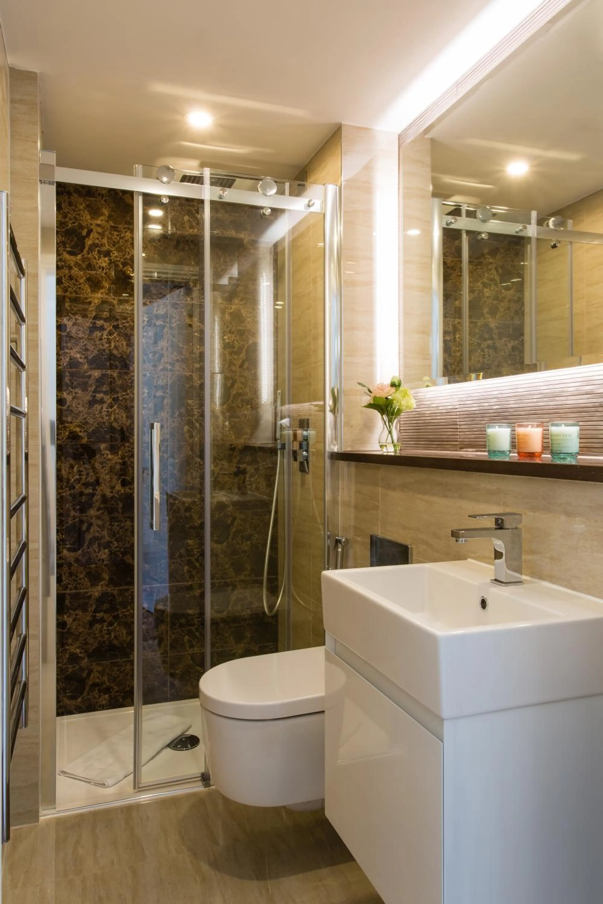 Bathroom in Baker Street by Viridian Apartments