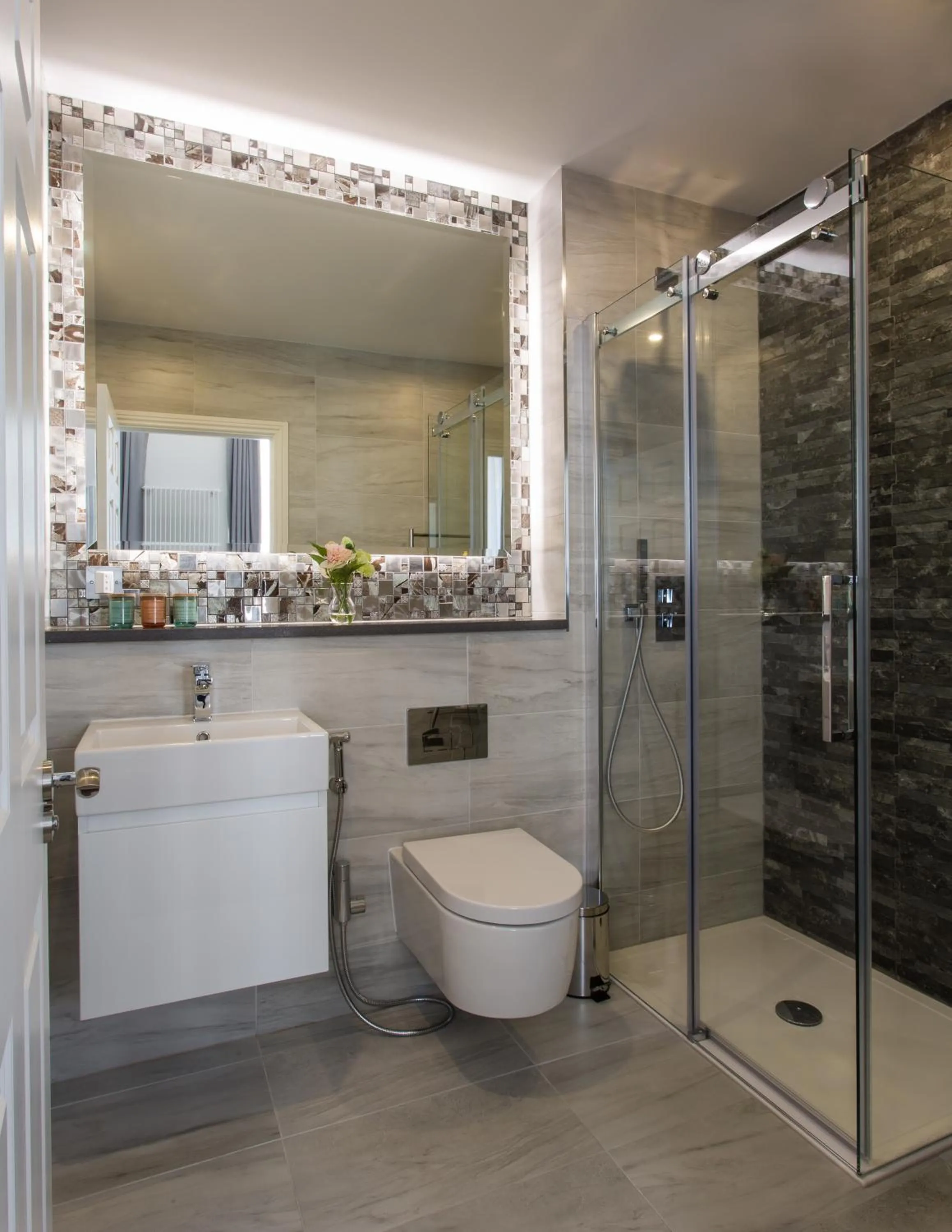 Bathroom in Baker Street by Viridian Apartments