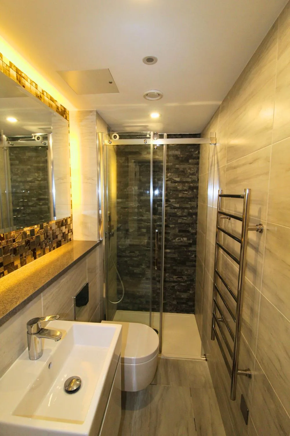 Bathroom in Baker Street by Viridian Apartments