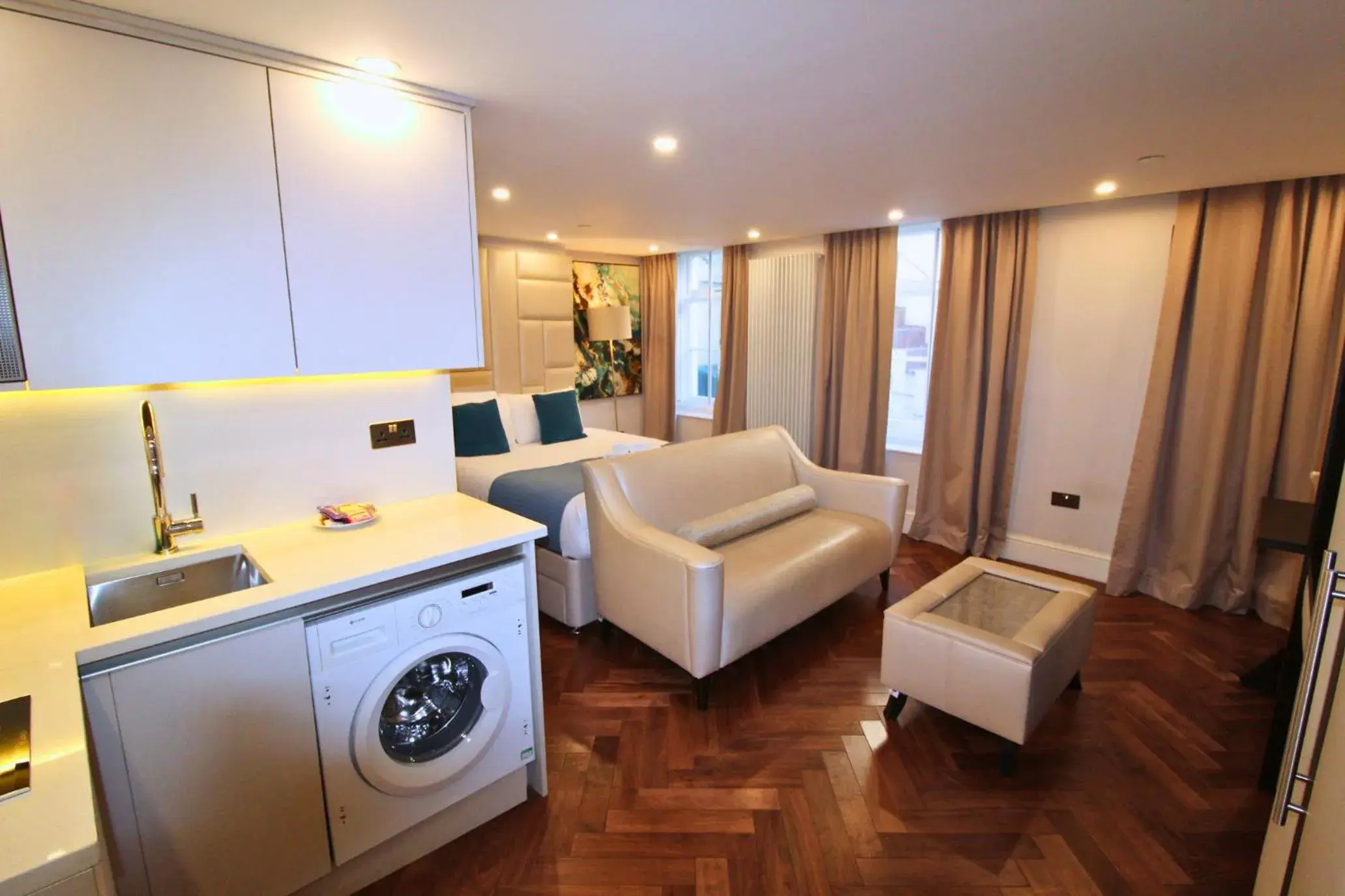 Bed in Baker Street by Viridian Apartments Bed in Baker Street by Viridian Apartments