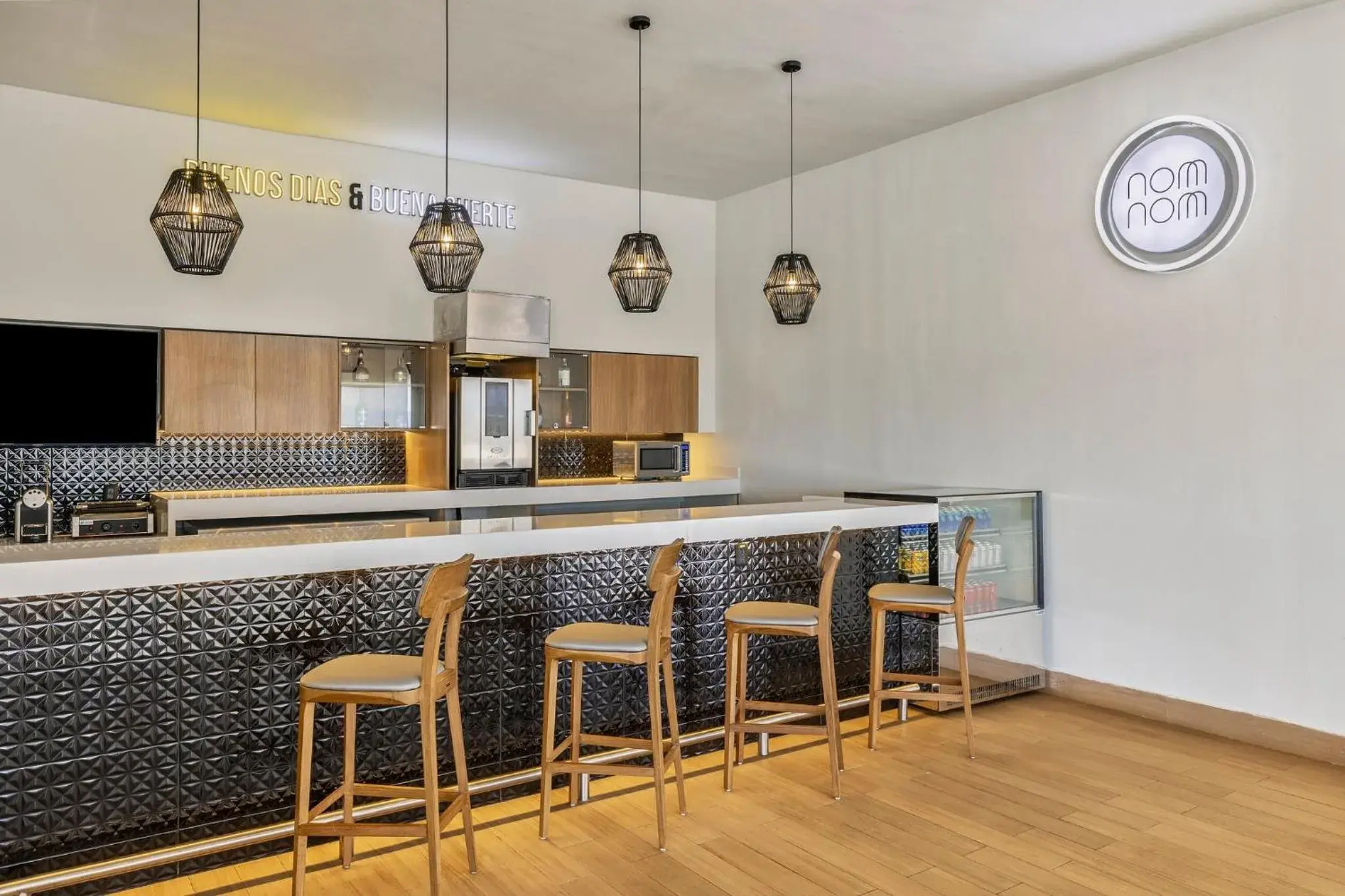 Restaurant/places to eat in Fiesta Inn Express Durango Restaurant/places to eat in Fiesta Inn Express Durango