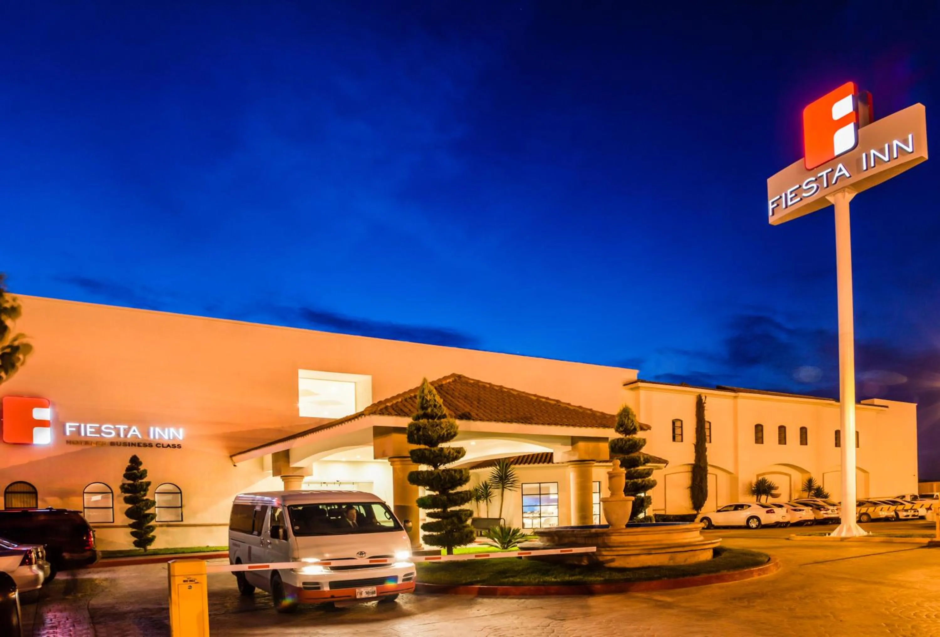 Property building in Fiesta Inn Saltillo