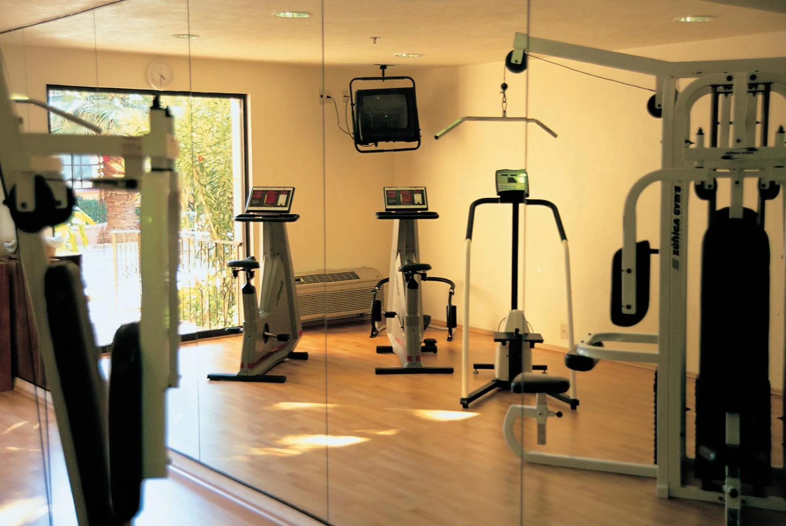 Fitness centre/facilities in Fiesta Inn Saltillo