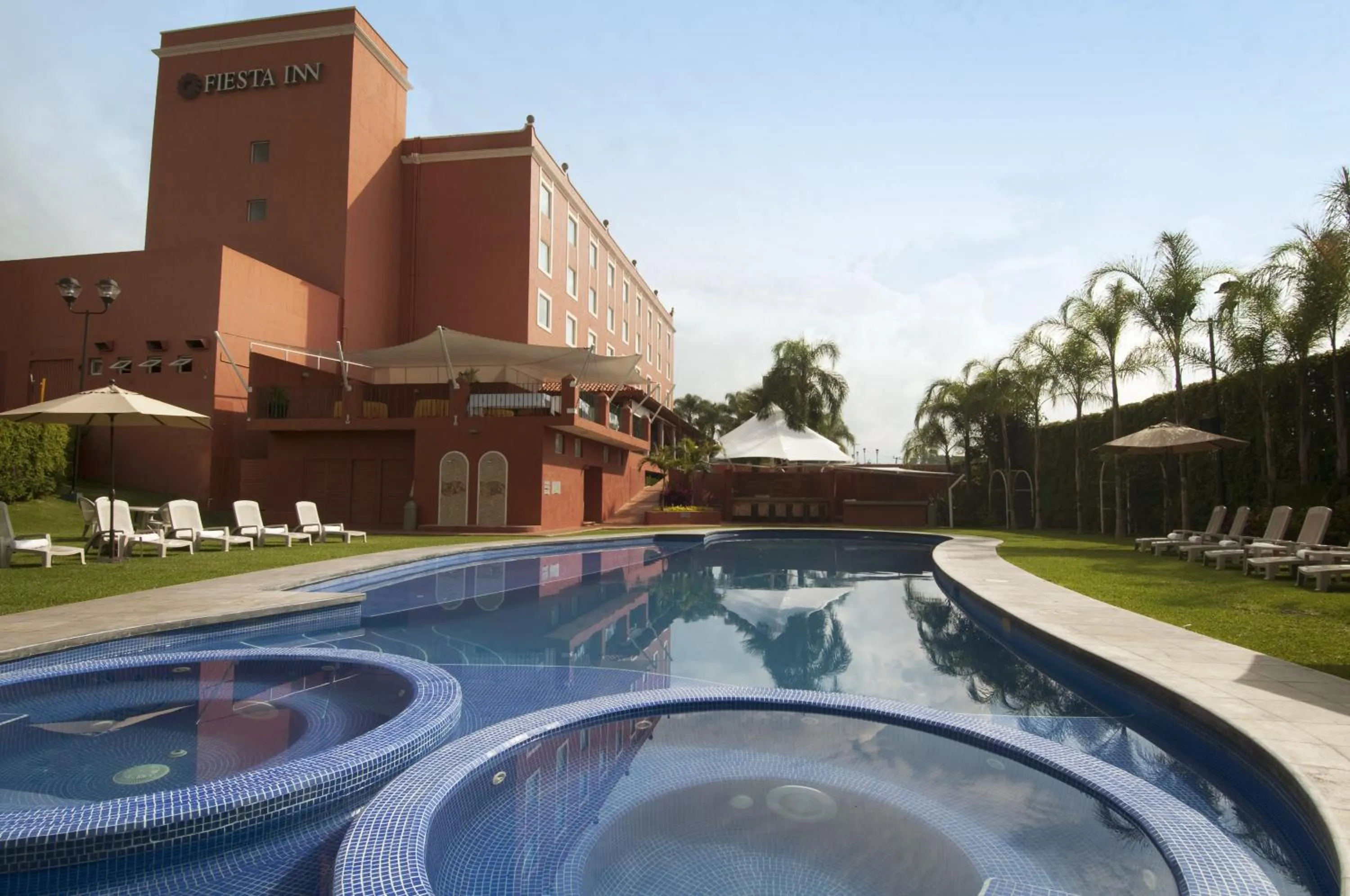 Swimming pool in Fiesta Inn Cuernavaca
