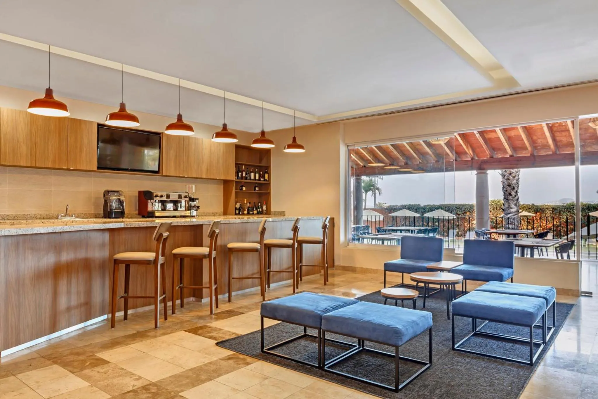 Lounge or bar in Fiesta Inn Cuernavaca