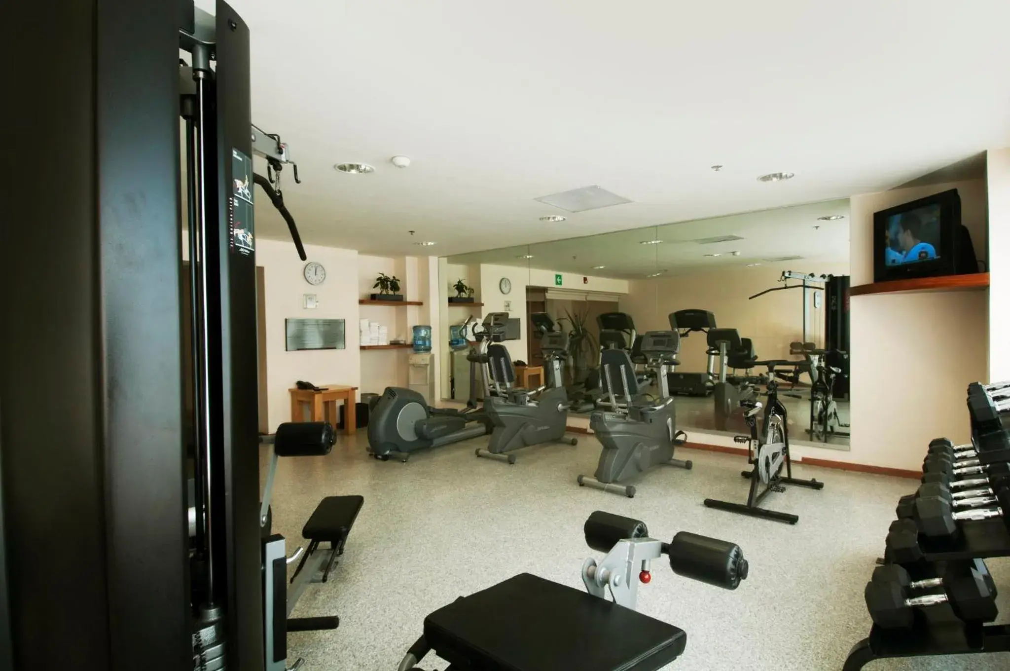 Fitness centre/facilities in Fiesta Inn Cuernavaca Fitness centre/facilities in Fiesta Inn Cuernavaca