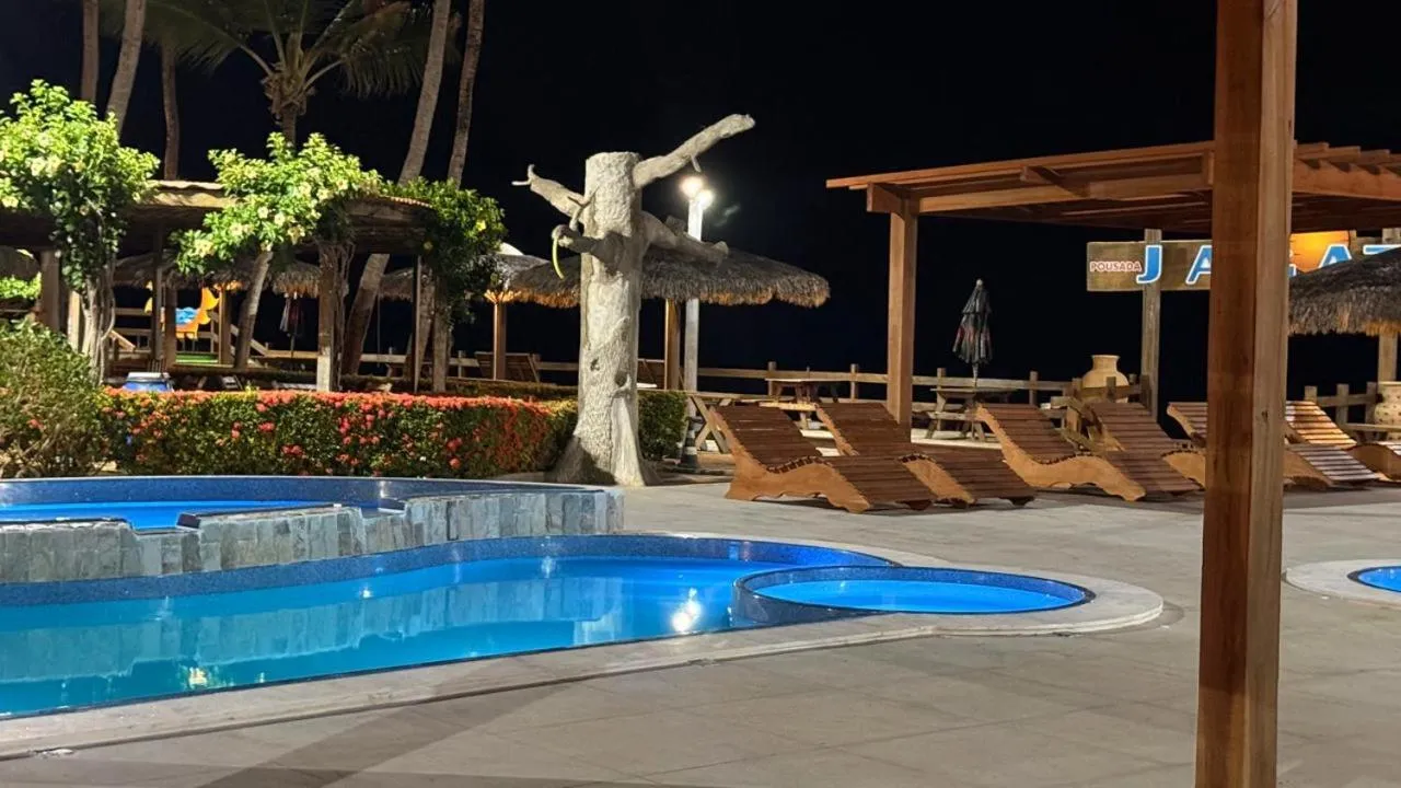 Swimming pool in Pousada Jagatá