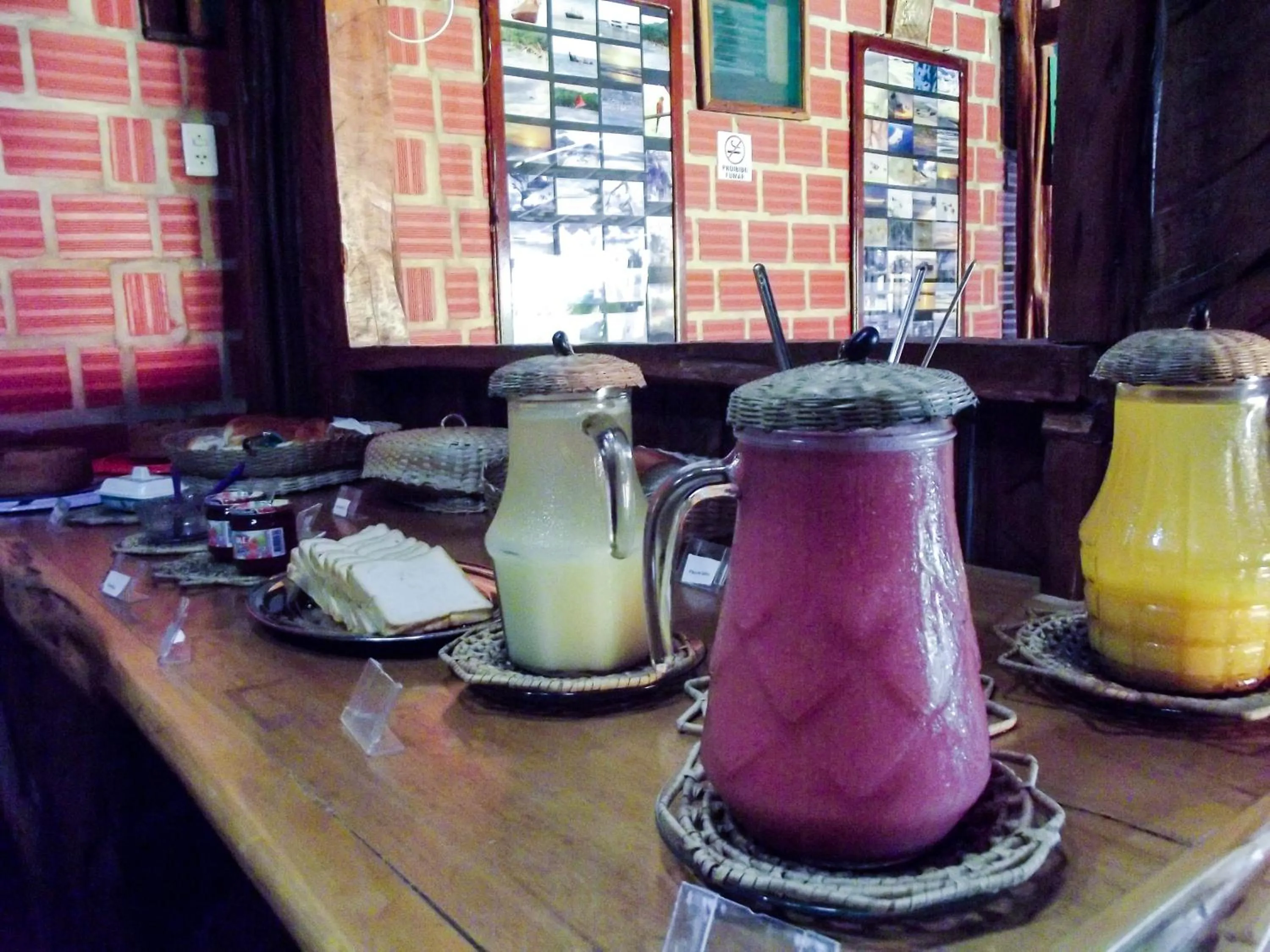 Restaurant/places to eat in Pousada Jagatá