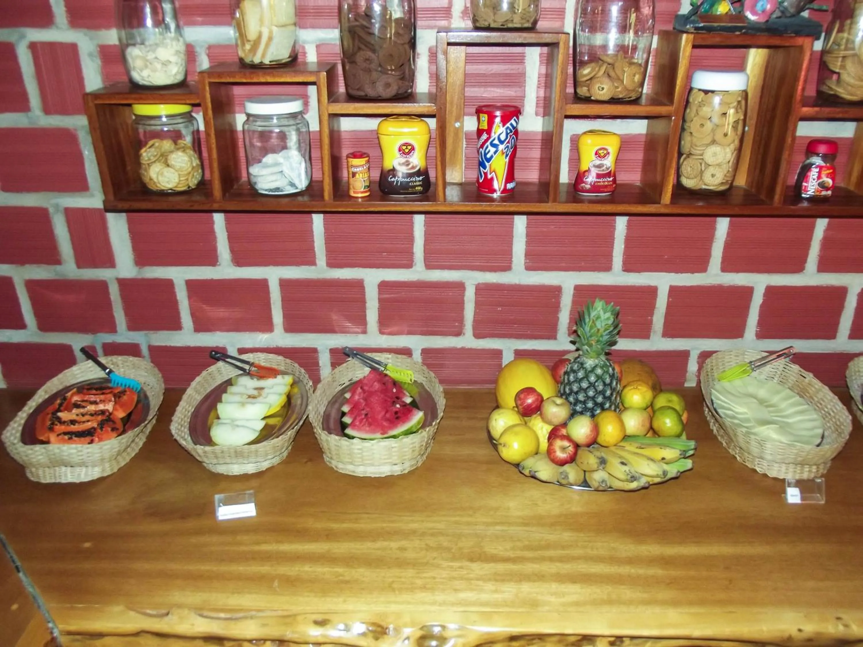 Restaurant/places to eat in Pousada Jagatá