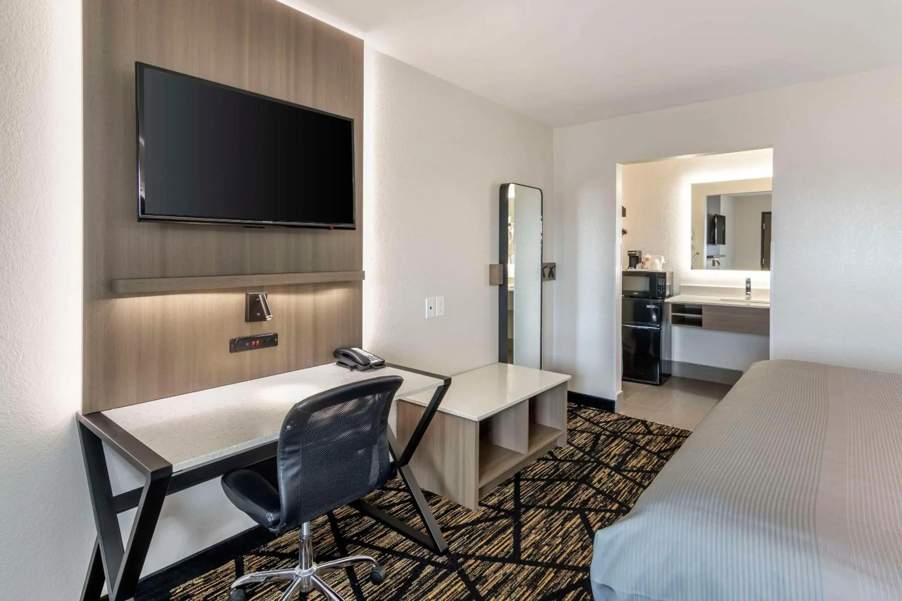 Bedroom, Bed in Quality Inn & Suites Athens University Area Bedroom, Bed in Quality Inn & Suites Athens University Area