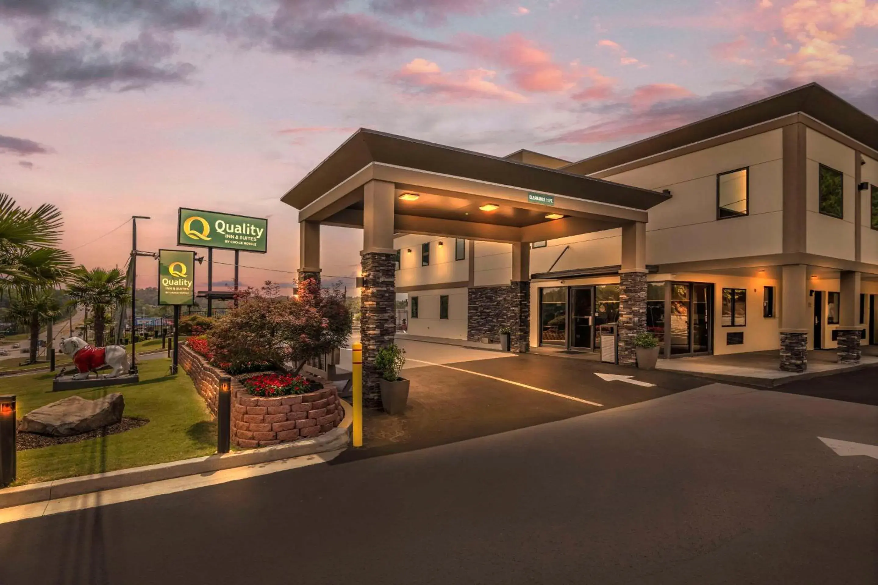 Property building in Quality Inn & Suites Athens University Area Property building in Quality Inn & Suites Athens University Area