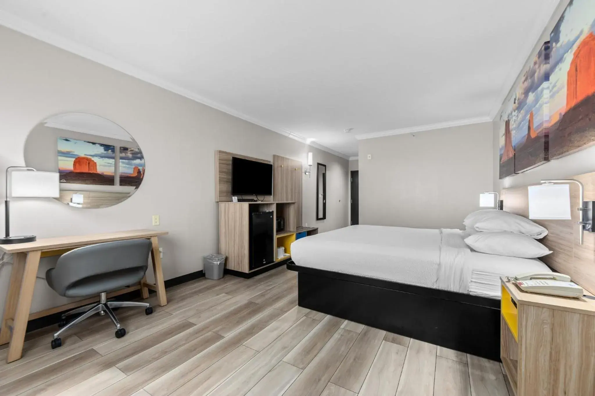 Bedroom, Bed in Days Inn by Wyndham Salado Bedroom, Bed in Days Inn by Wyndham Salado