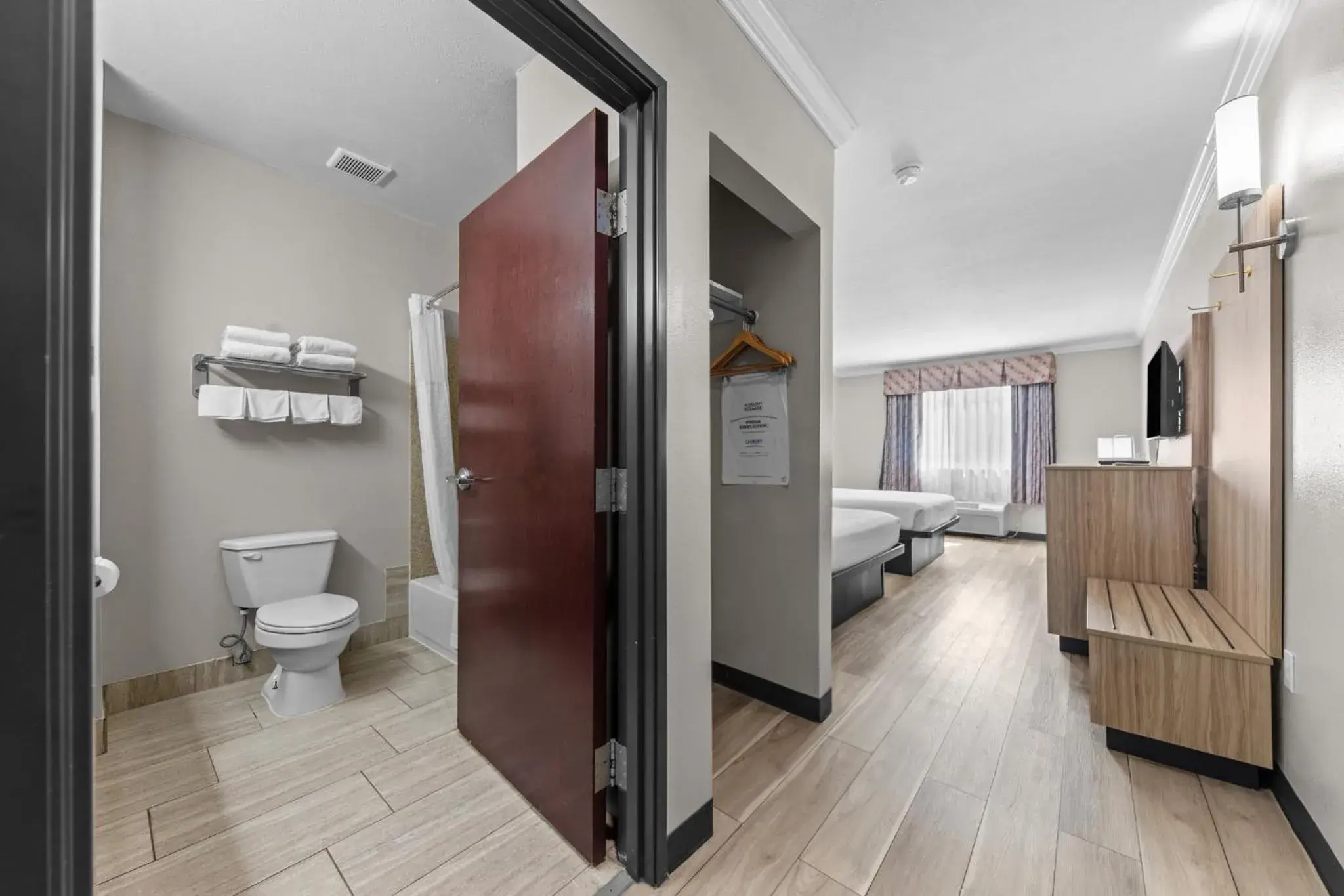 Bedroom, Bed in Days Inn by Wyndham Salado Bedroom, Bed in Days Inn by Wyndham Salado