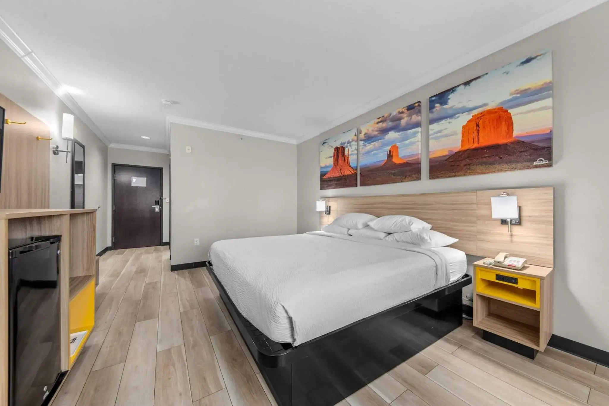 Bedroom, Bed in Days Inn by Wyndham Salado Bedroom, Bed in Days Inn by Wyndham Salado