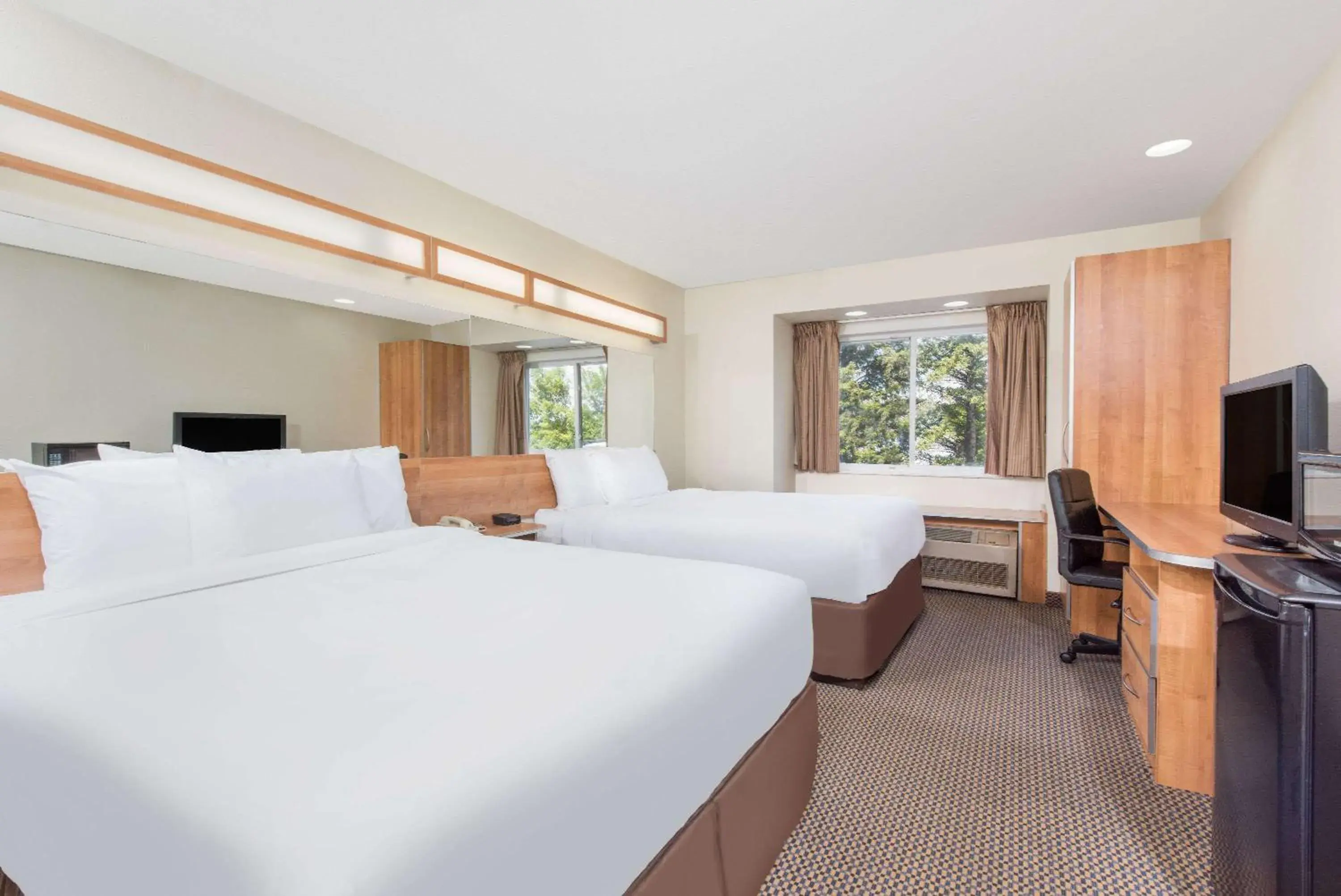 Photo of the whole room, Bed in Knights Inn Allentown Photo of the whole room, Bed in Knights Inn Allentown