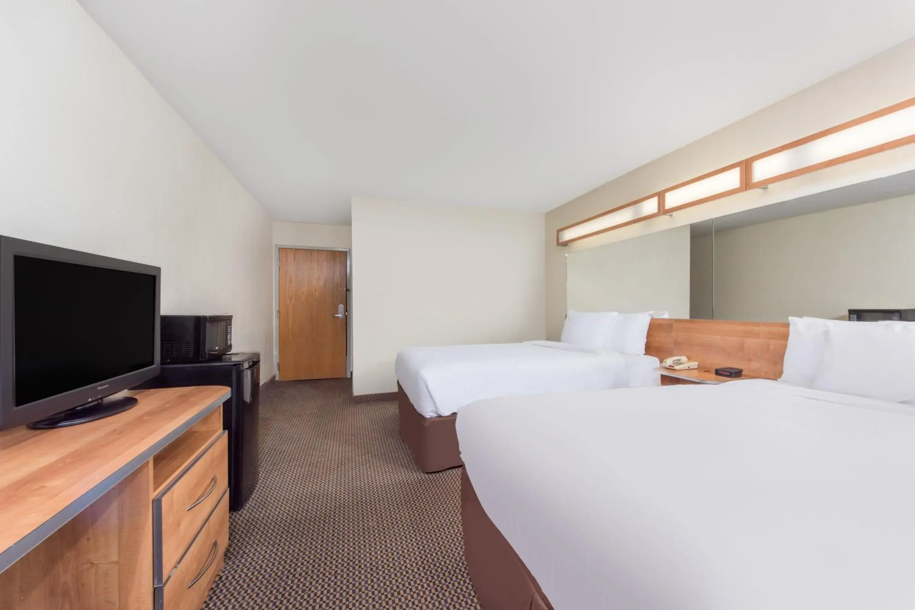 Bed in Knights Inn Allentown Bed in Knights Inn Allentown