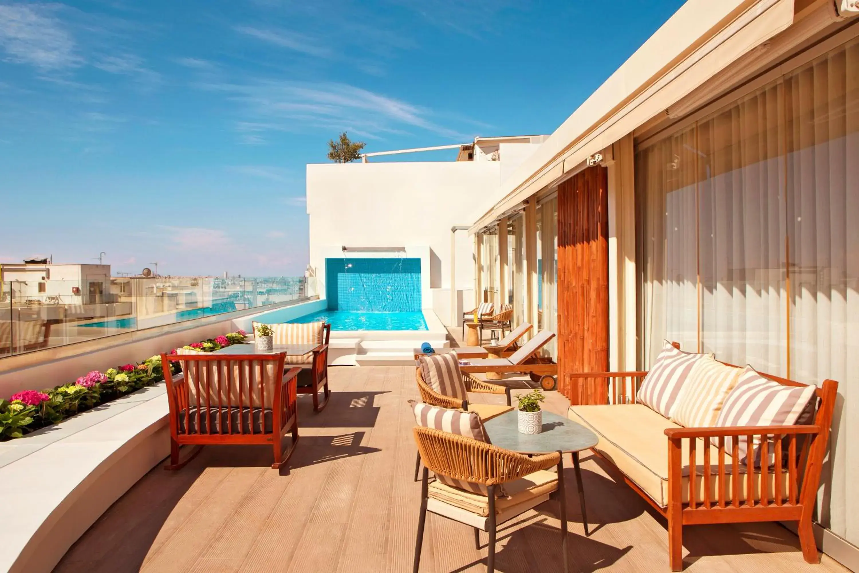 Balcony/Terrace in Zeus Essence Wyndham Athens Residence Balcony/Terrace in Zeus Essence Wyndham Athens Residence