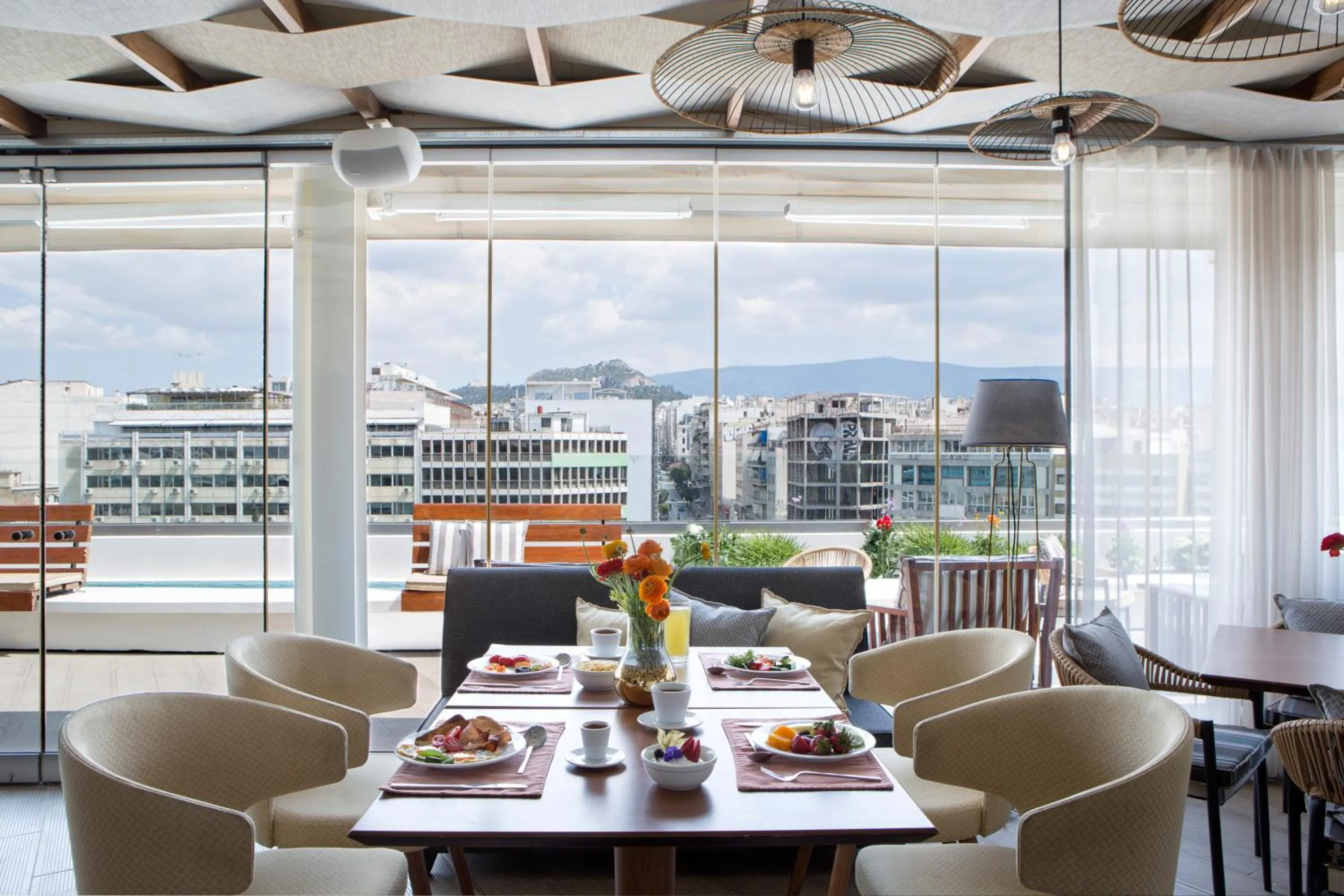 Mountain view in Zeus Essence Wyndham Athens Residence