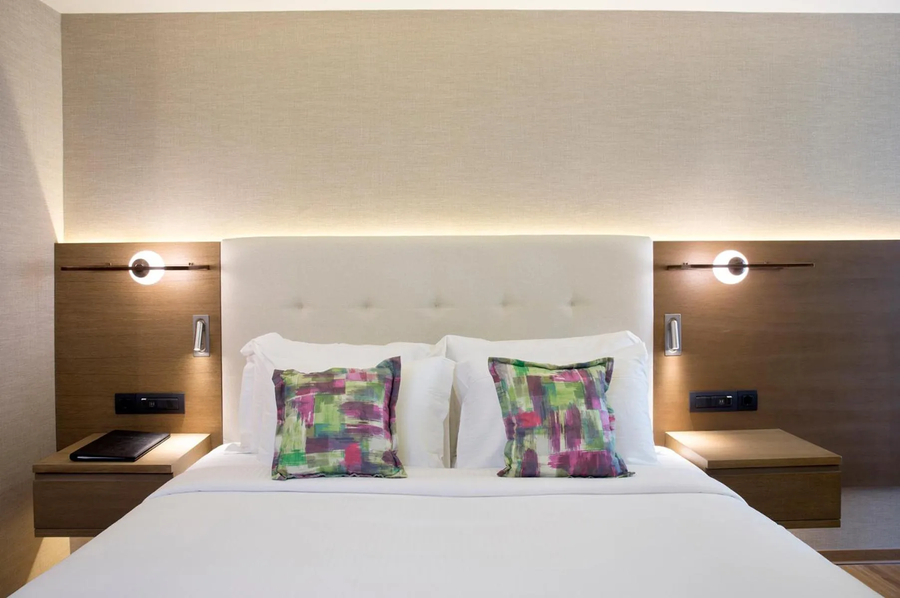 Bed in Zeus Essence Wyndham Athens Residence