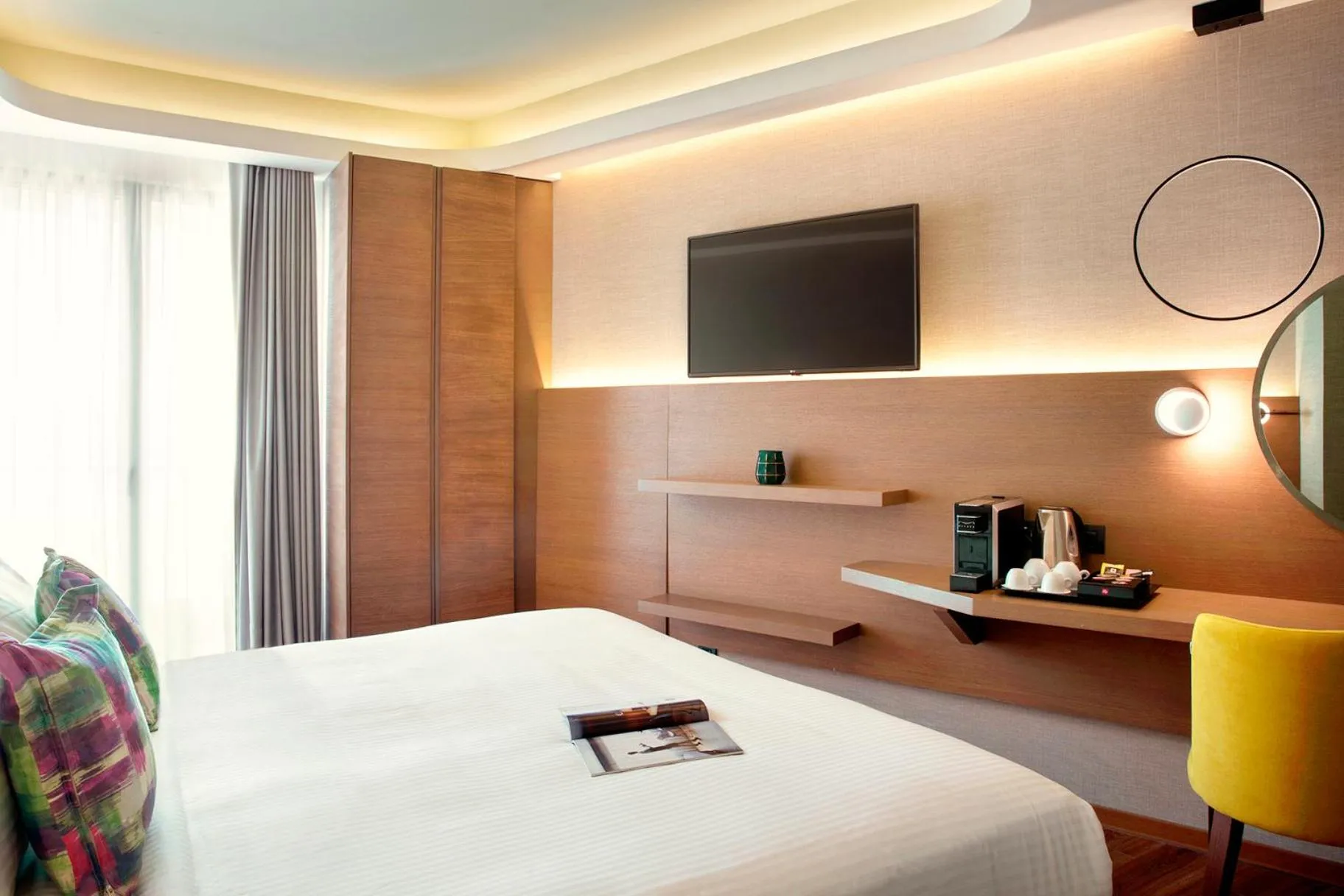 Bed in Zeus Essence Wyndham Athens Residence