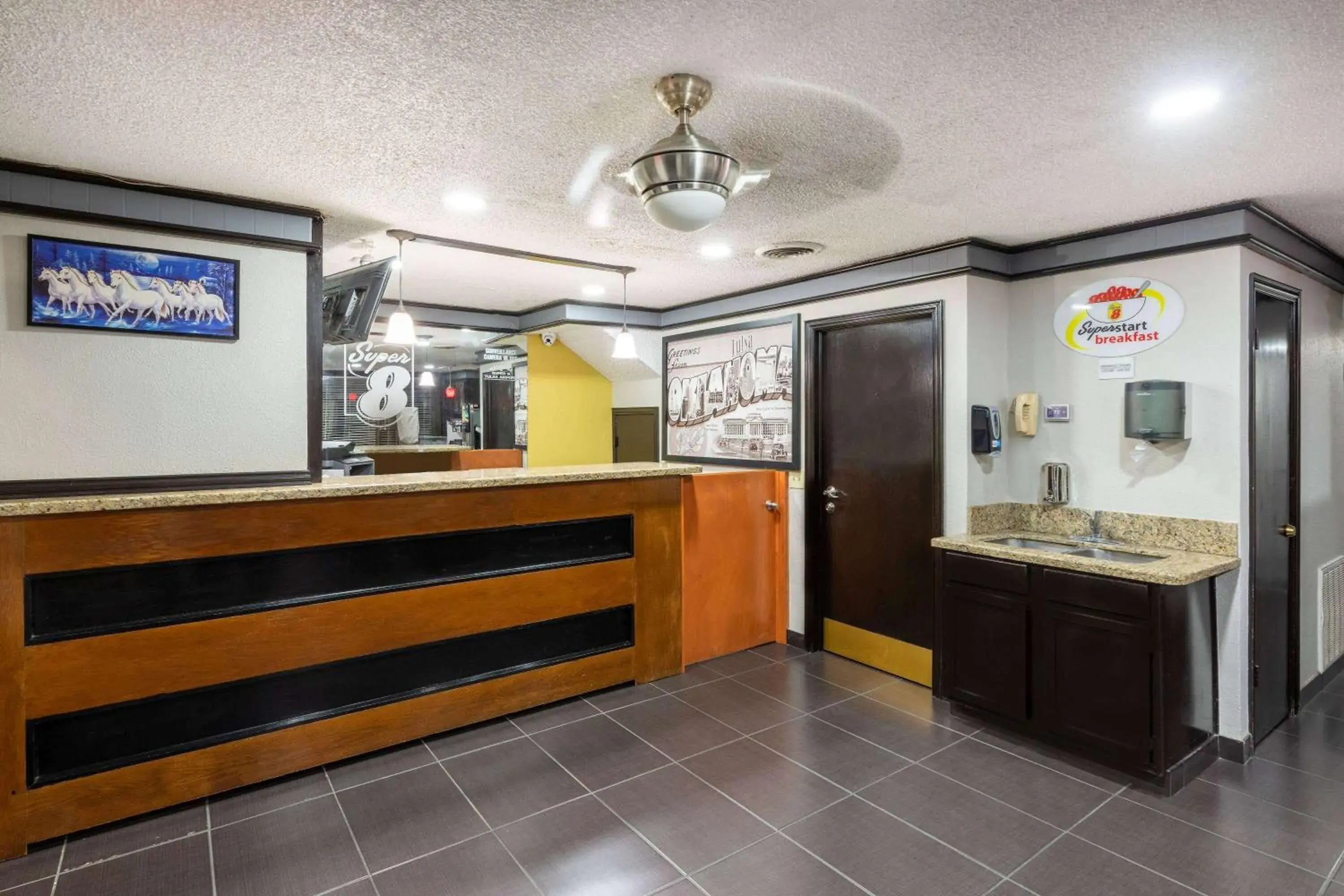 Lobby or reception in Super 8 by Wyndham Tulsa/Arpt/St Fairgrounds Lobby or reception in Super 8 by Wyndham Tulsa/Arpt/St Fairgrounds