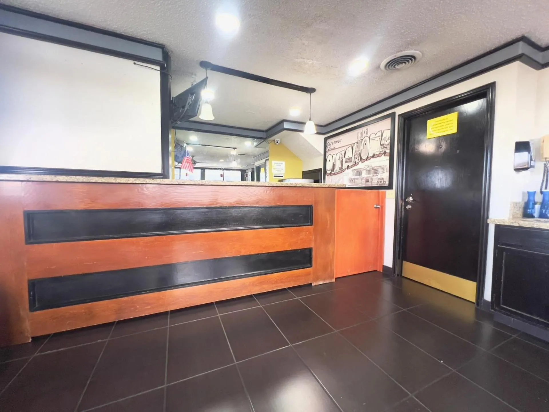 Lobby or reception in Economy Suites Fairgrounds