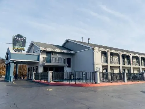 Economy Suites Fairgrounds