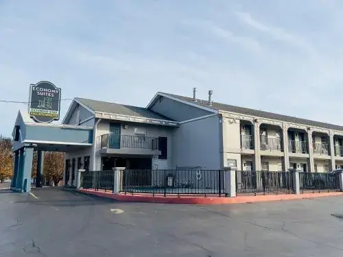 Economy Suites Fairgrounds Economy Suites Fairgrounds